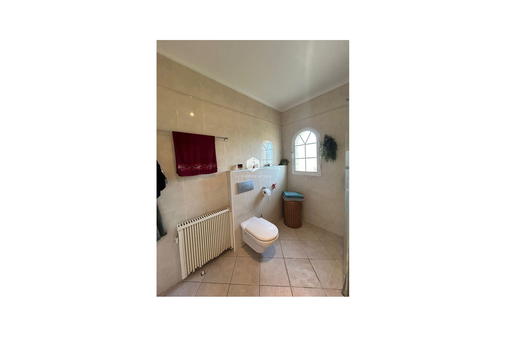 Z drugiej ręki - Villa -
Torrevieja - aguas nuevas