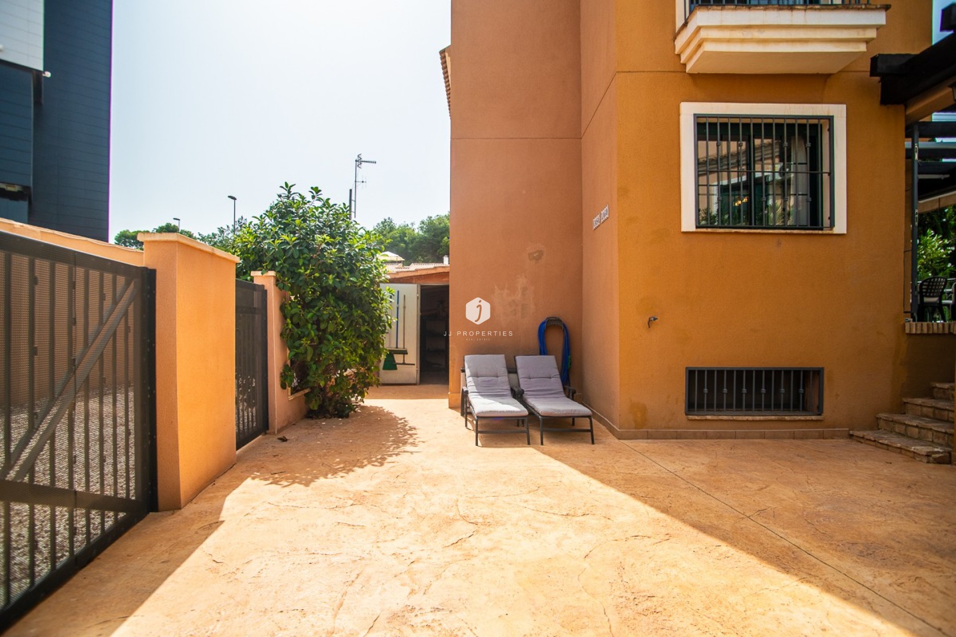 Z drugiej ręki - Villa -
Torrevieja - Costa Blanca