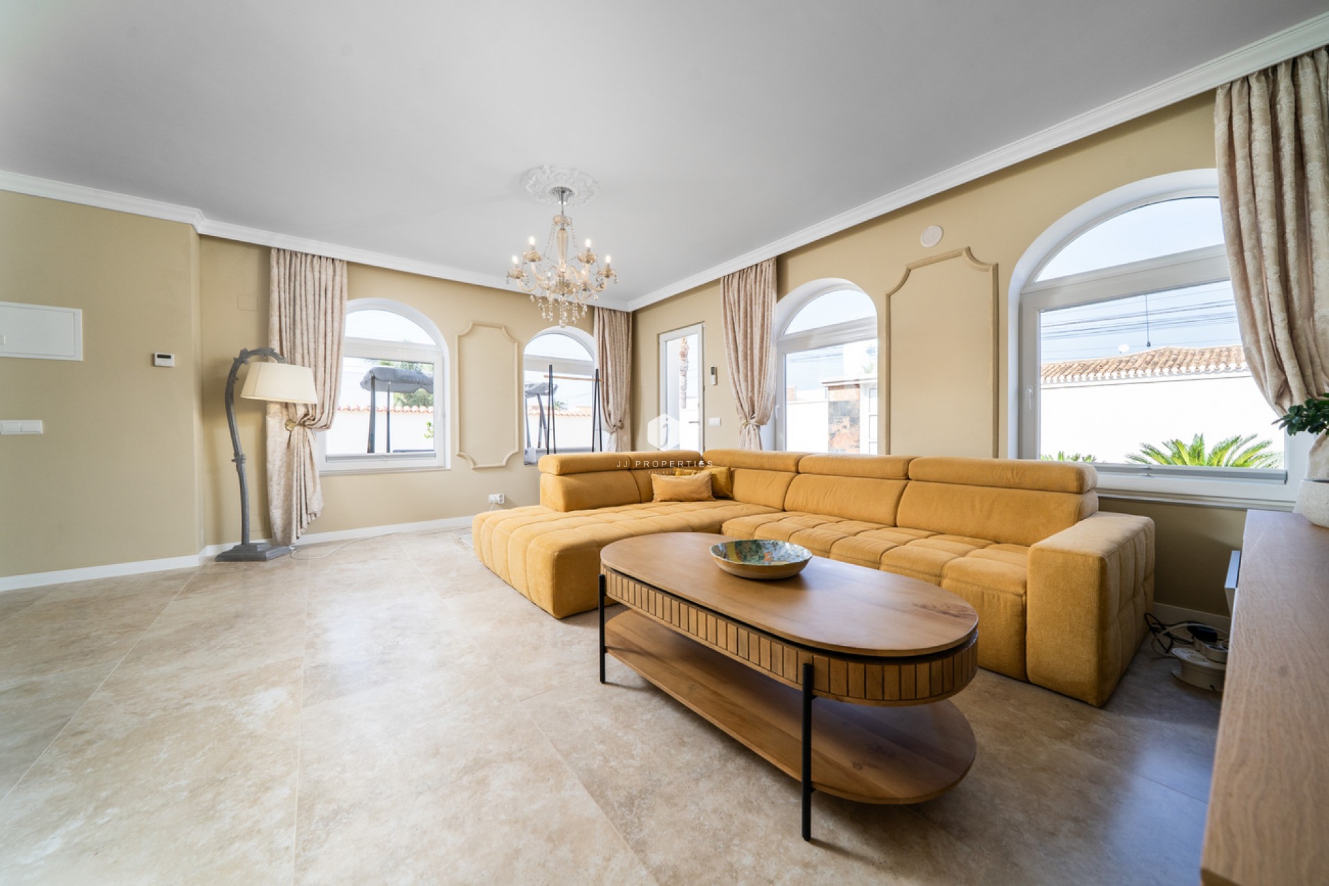 Z drugiej ręki - Villa -
Torrevieja - Costa Blanca