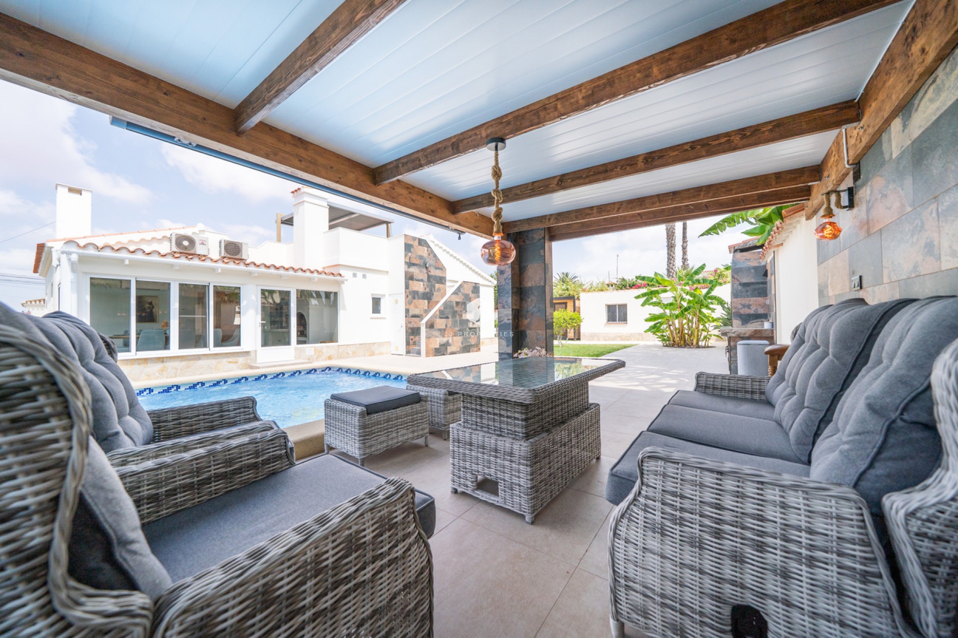 Z drugiej ręki - Villa -
Torrevieja - Costa Blanca