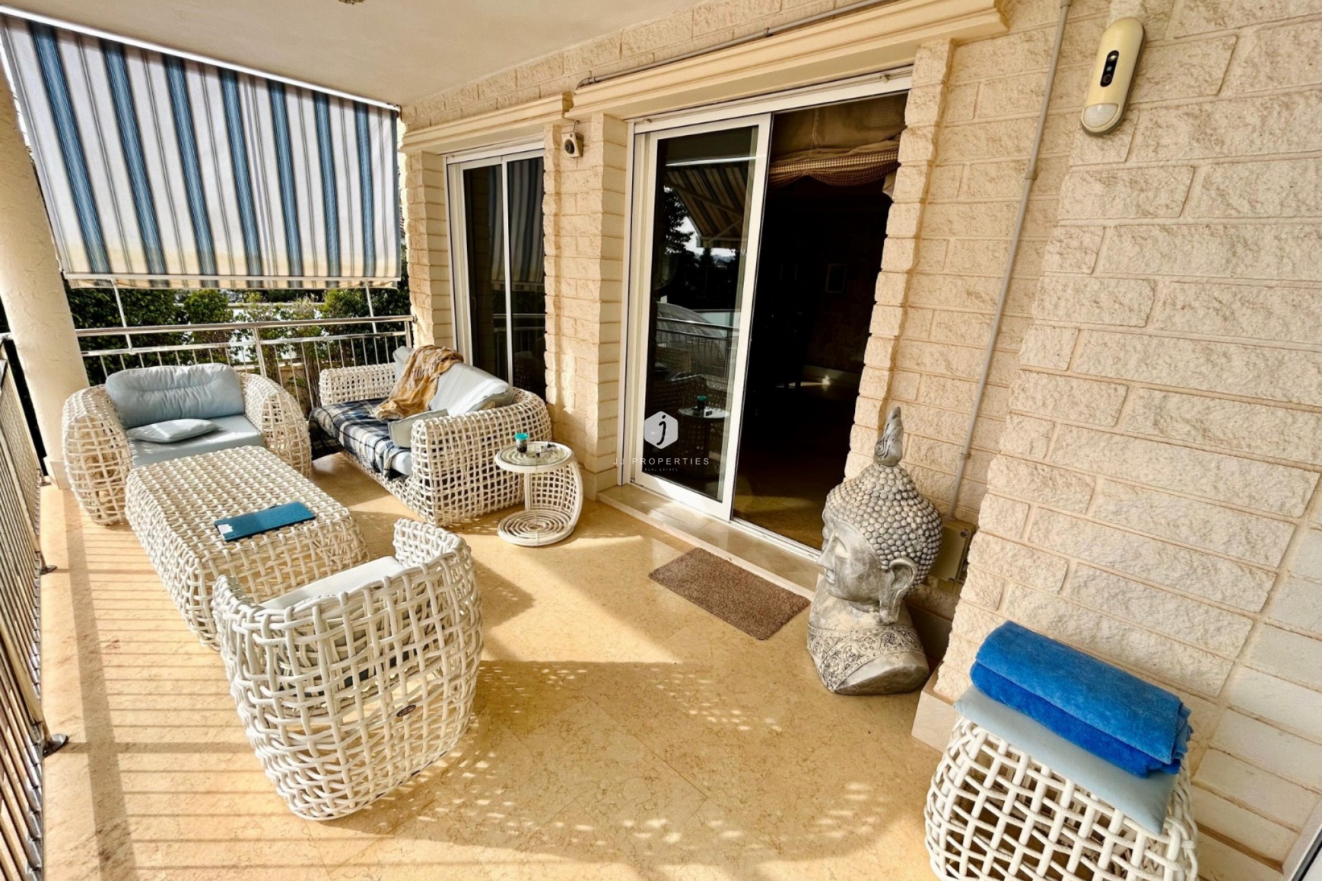 Z drugiej ręki - Villa -
Torrevieja - Costa Blanca