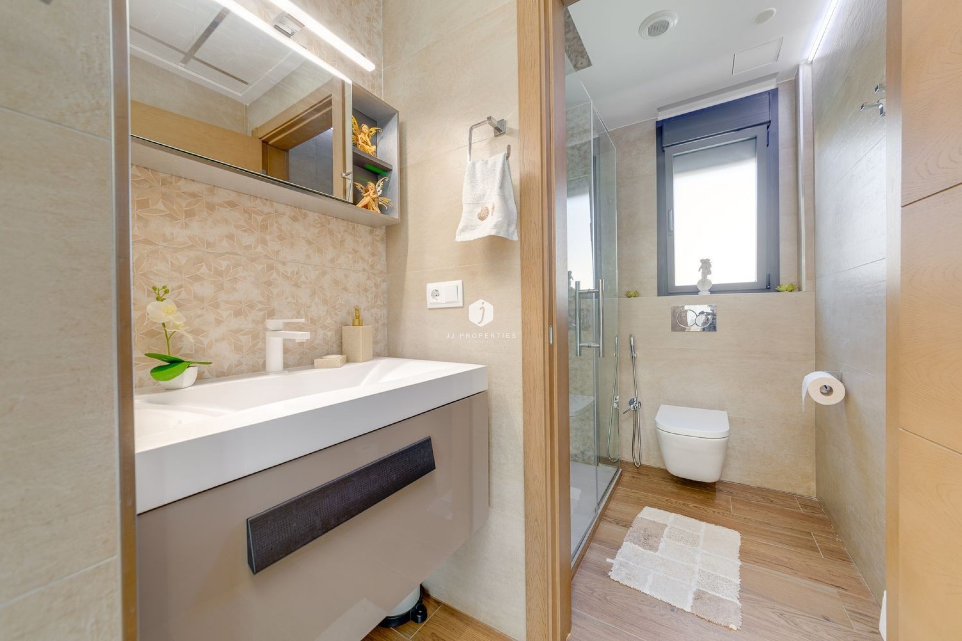 Z drugiej ręki - Villa -
Torrevieja - Costa Blanca