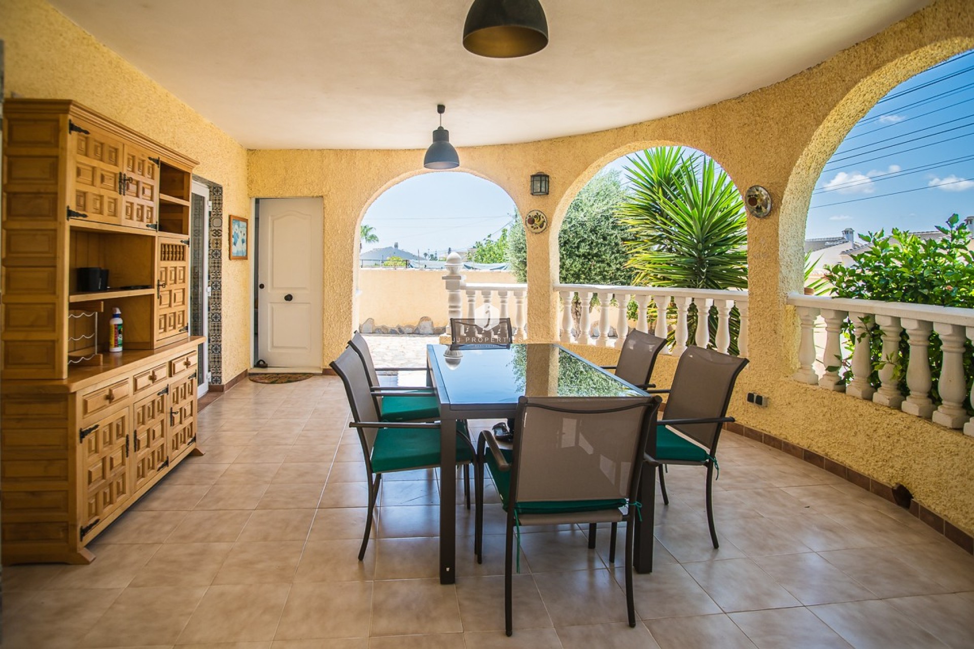 Z drugiej ręki - Villa -
Torrevieja - Costa Blanca