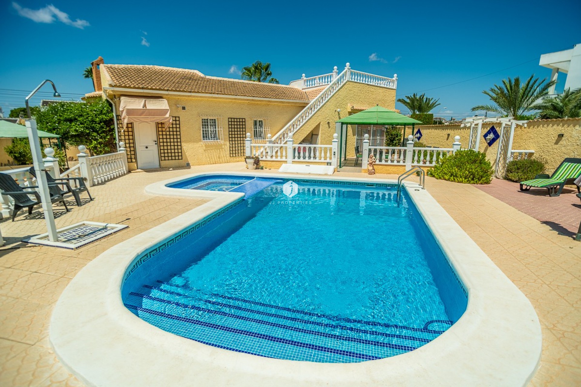 Z drugiej ręki - Villa -
Torrevieja - Costa Blanca