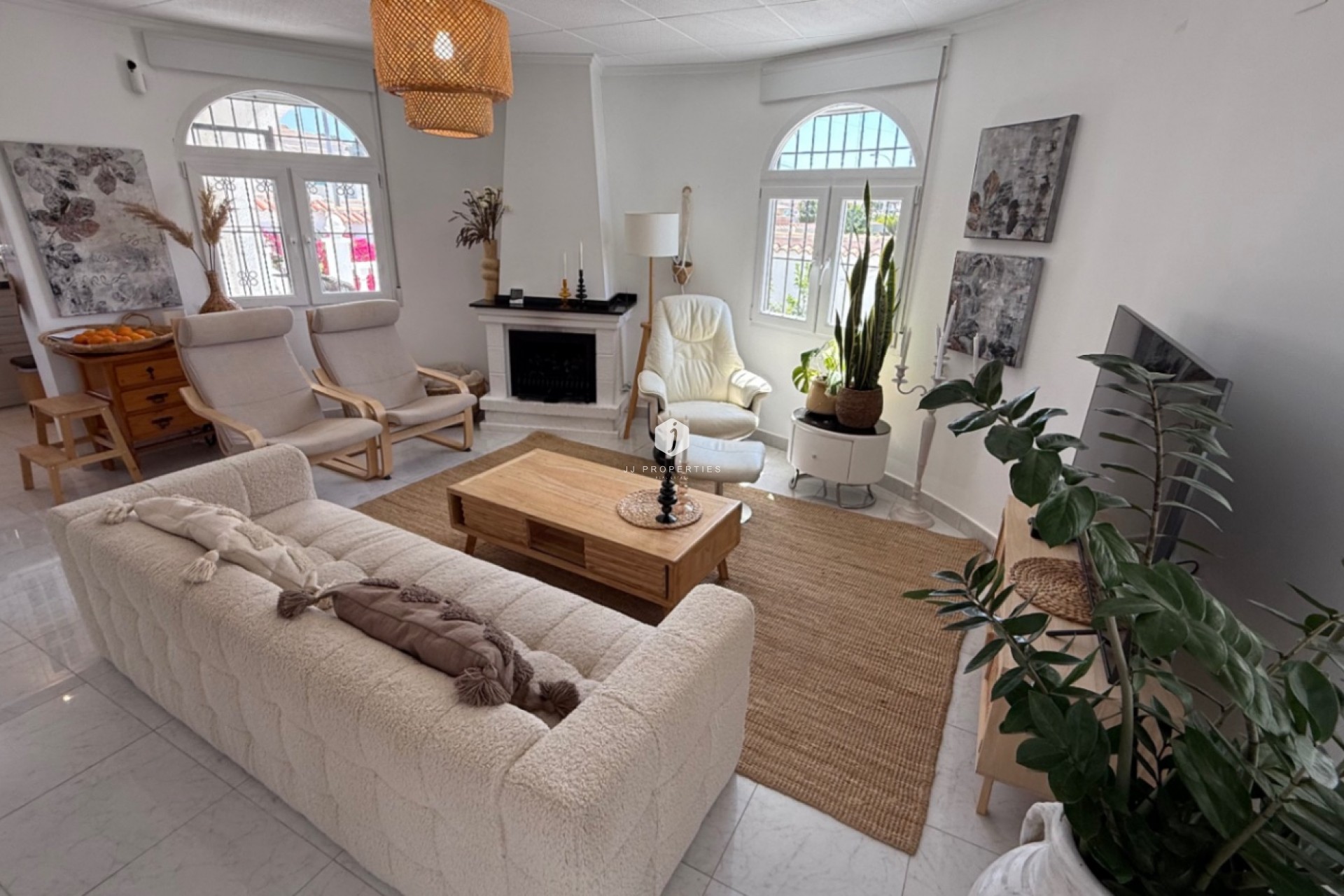 Z drugiej ręki - Villa -
Torrevieja - Costa Blanca