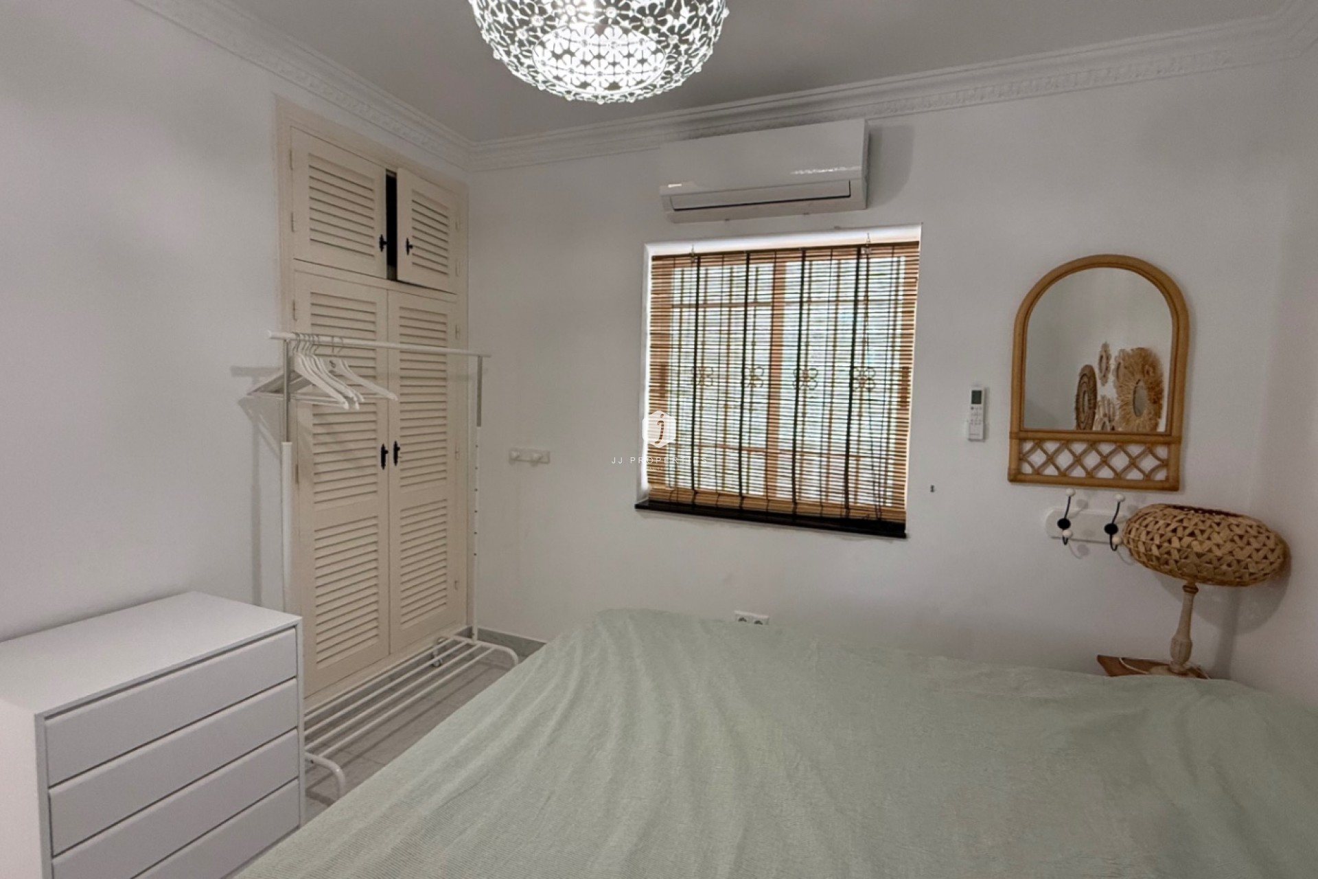 Z drugiej ręki - Villa -
Torrevieja - Costa Blanca