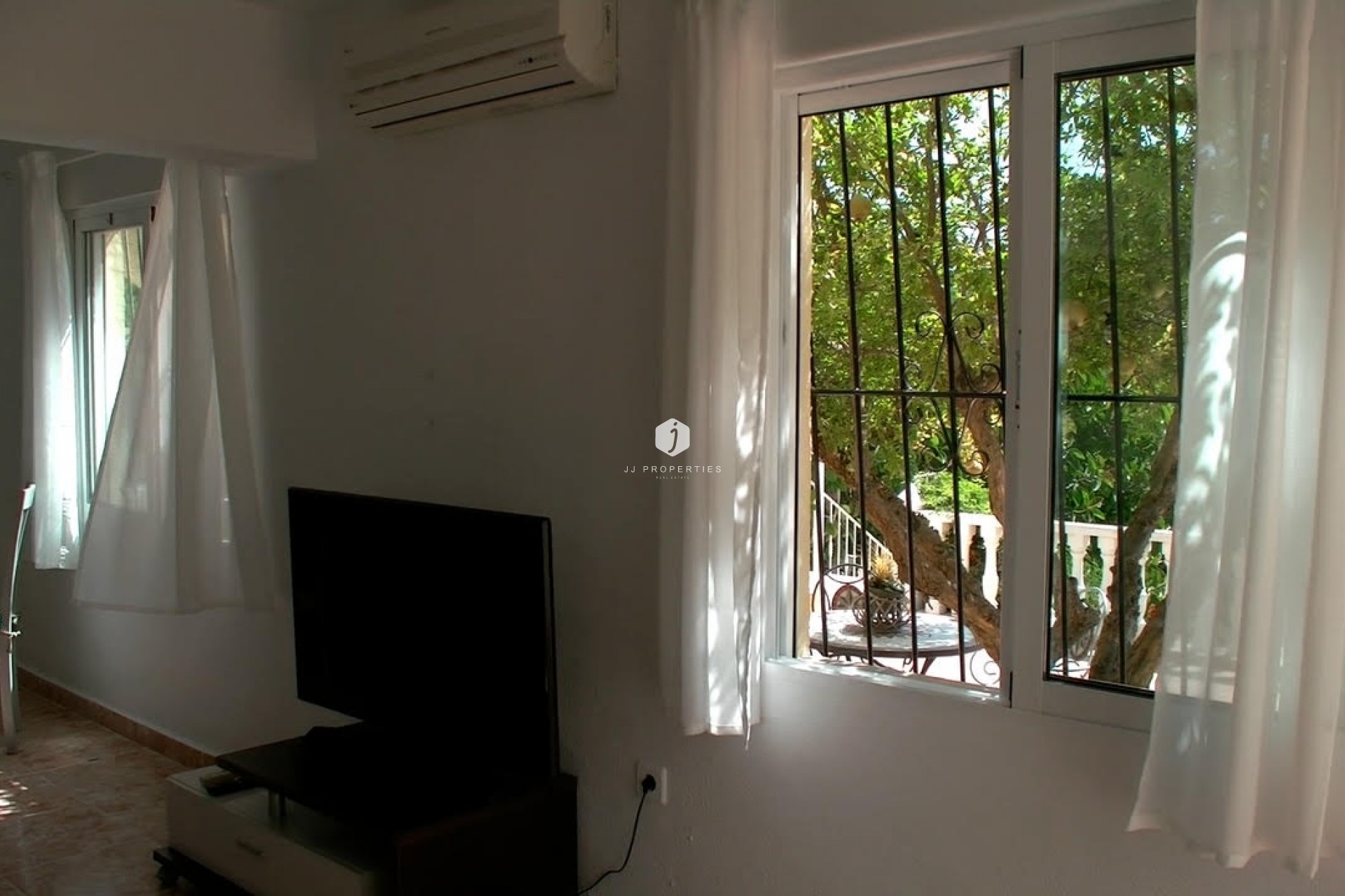 Z drugiej ręki - Villa -
Torrevieja - Costa Blanca