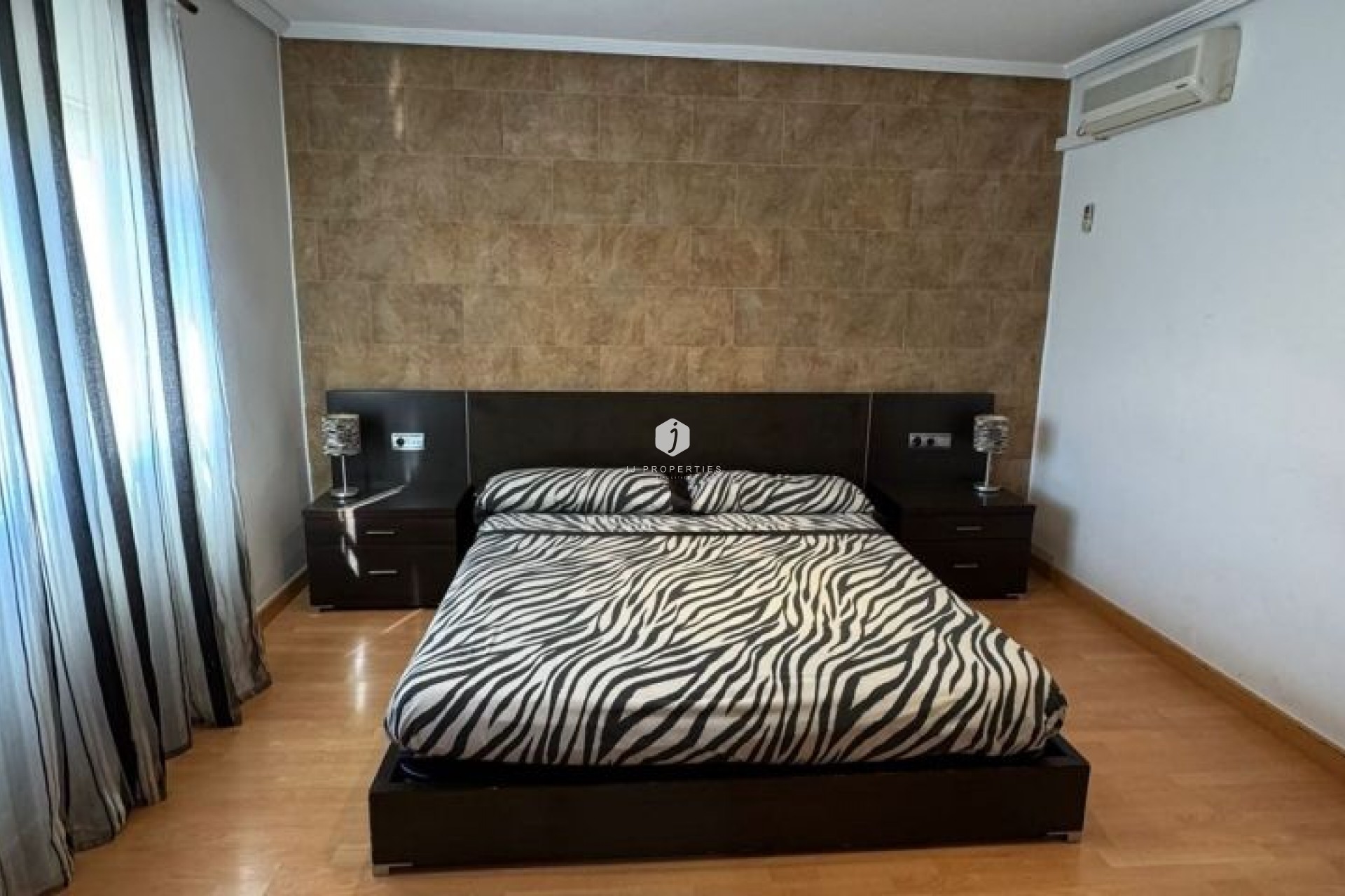 Z drugiej ręki - Villa -
Torrevieja - Costa Blanca