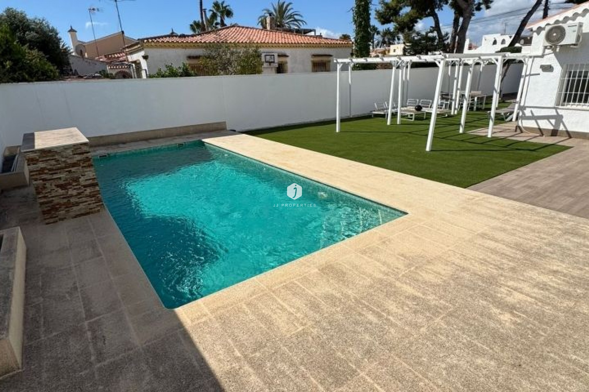 Z drugiej ręki - Villa -
Torrevieja - Costa Blanca