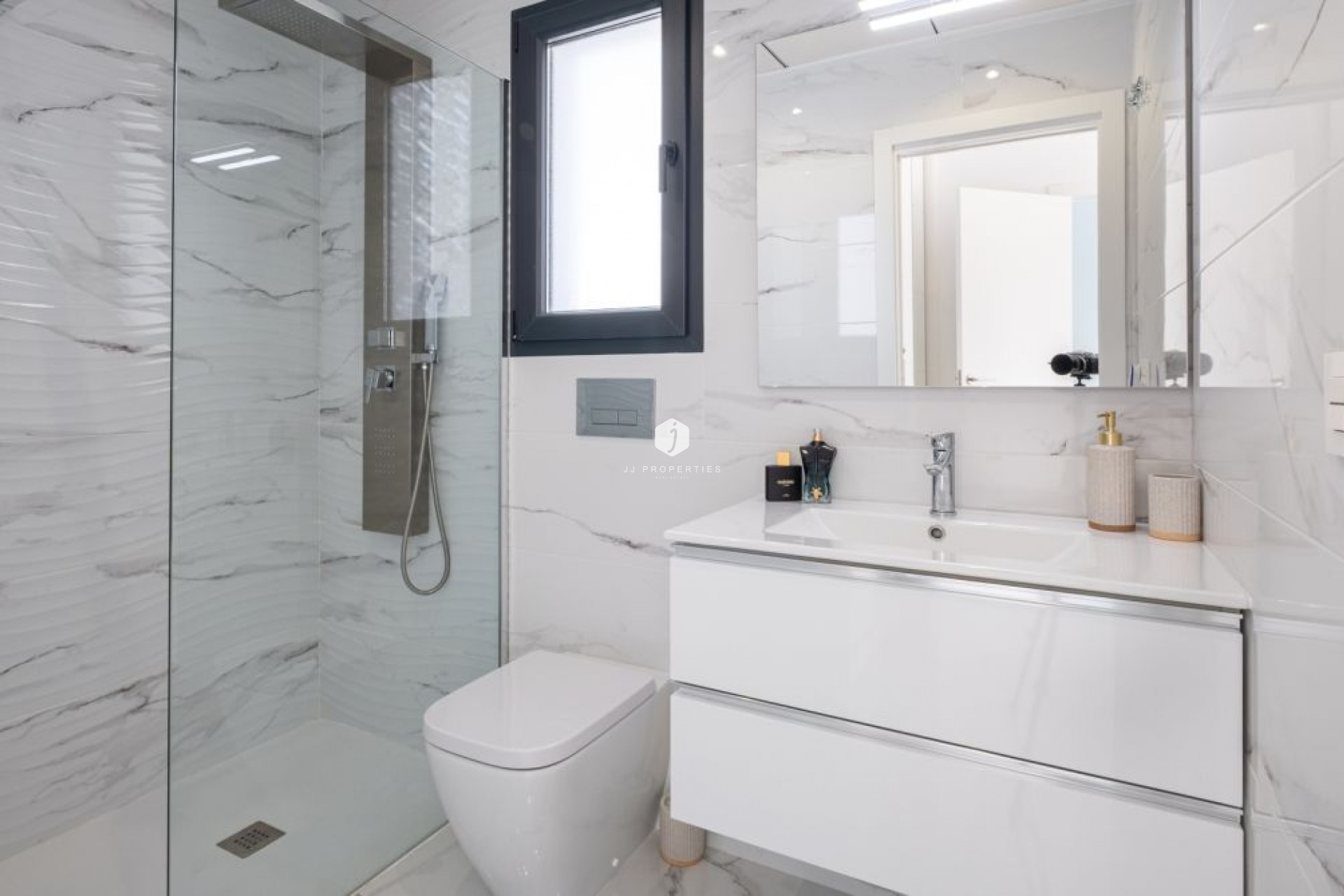 Z drugiej ręki - Villa -
Torrevieja - Costa Blanca