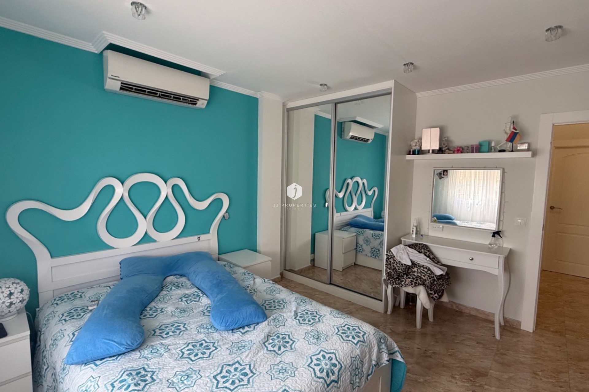 Z drugiej ręki - Villa -
Torrevieja - Costa Blanca