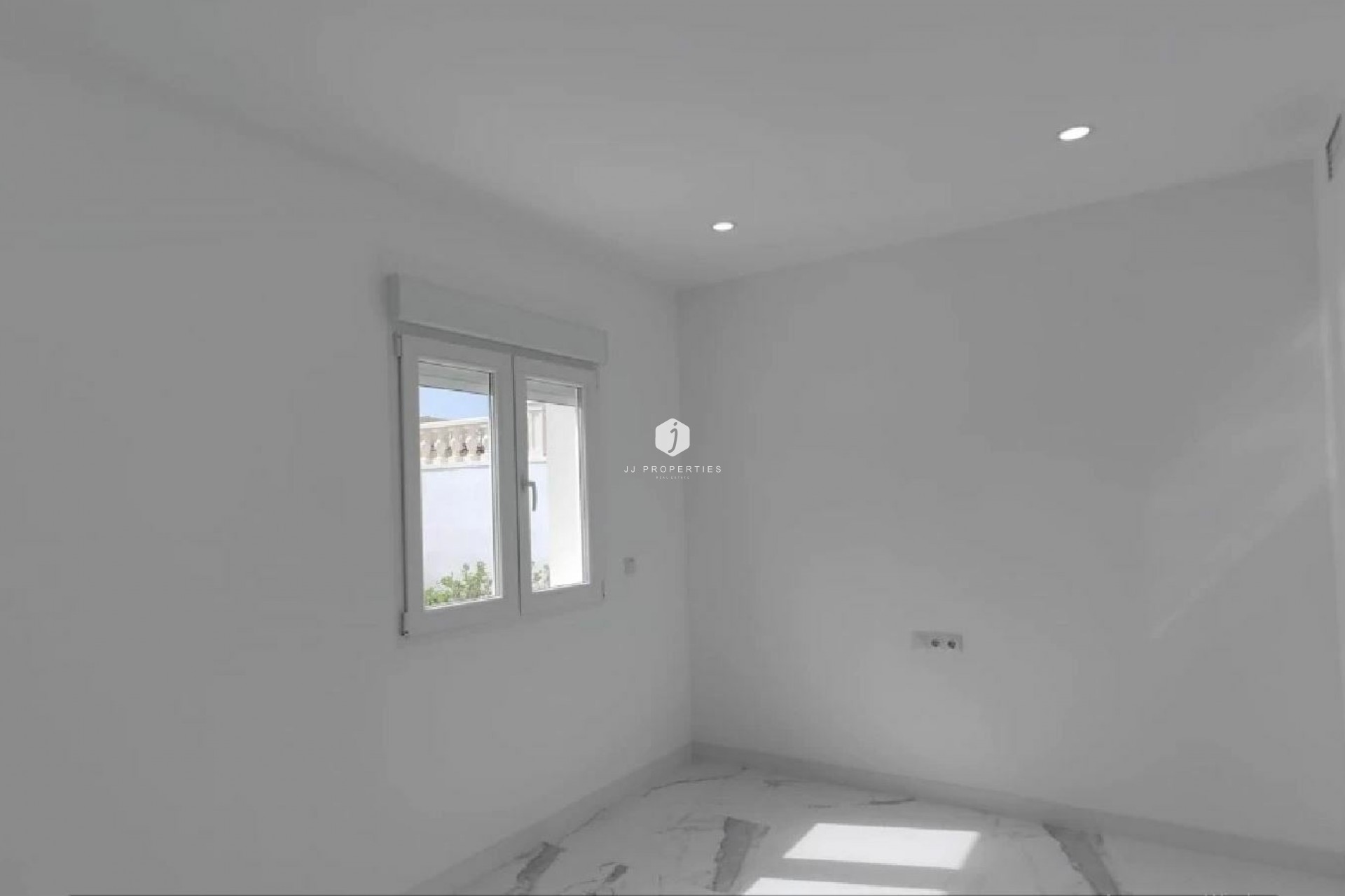 Z drugiej ręki - Villa -
Torrevieja - Costa Blanca