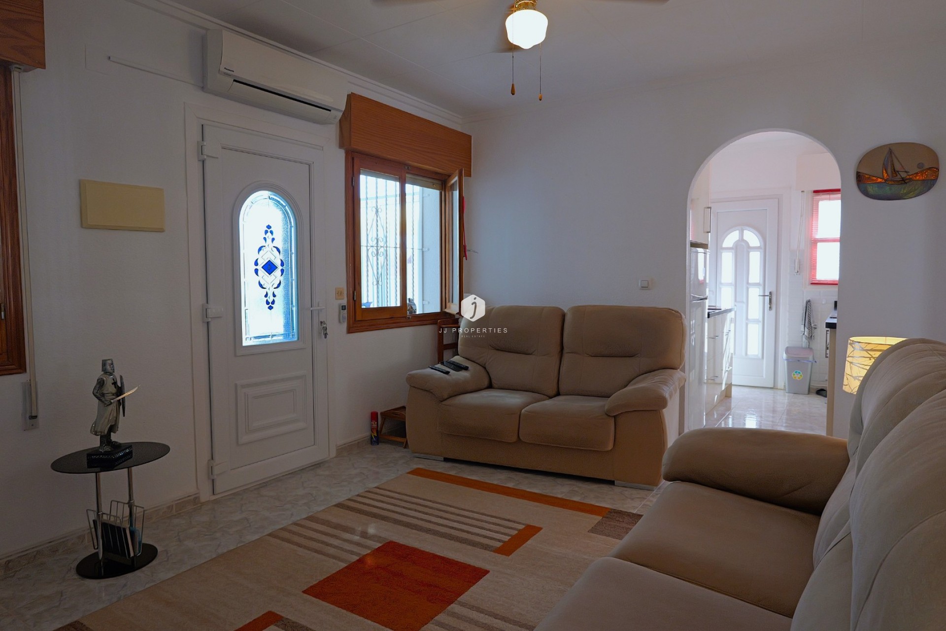 Z drugiej ręki - Villa -
Torrevieja - Costa Blanca