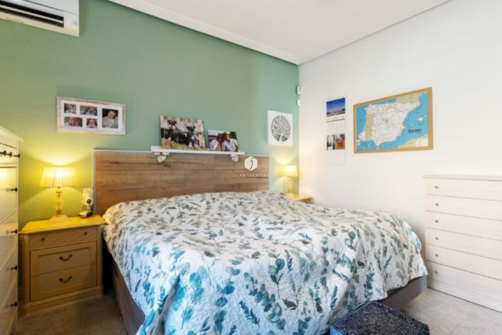 Z drugiej ręki - Villa -
Torrevieja - Costa Blanca