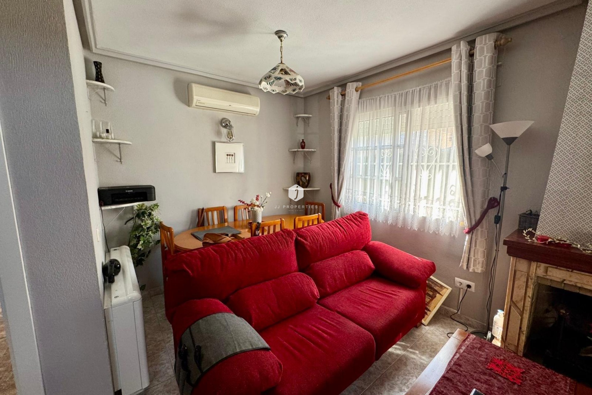 Z drugiej ręki - Villa -
Torrevieja - Costa Blanca