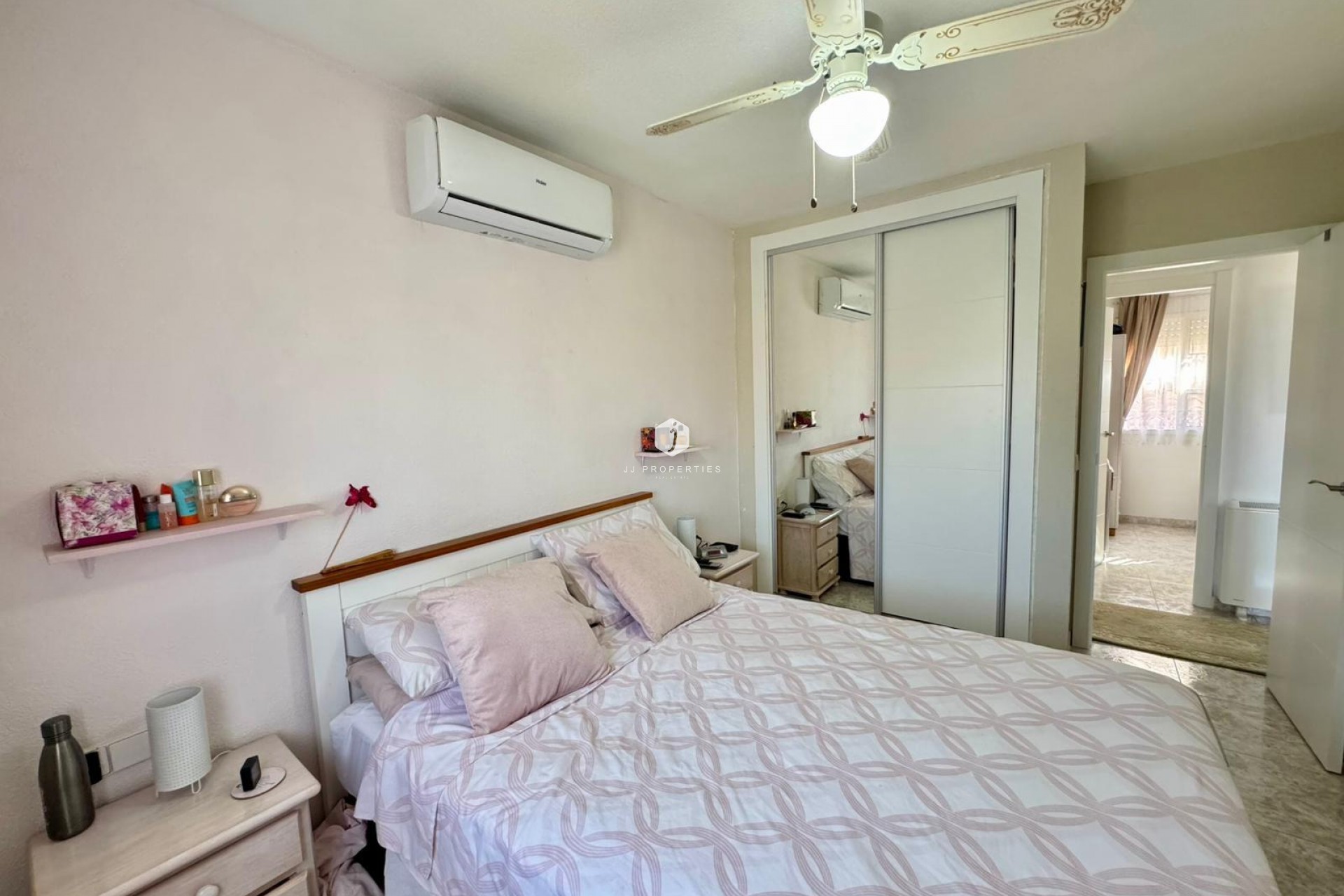 Z drugiej ręki - Villa -
Torrevieja - Costa Blanca