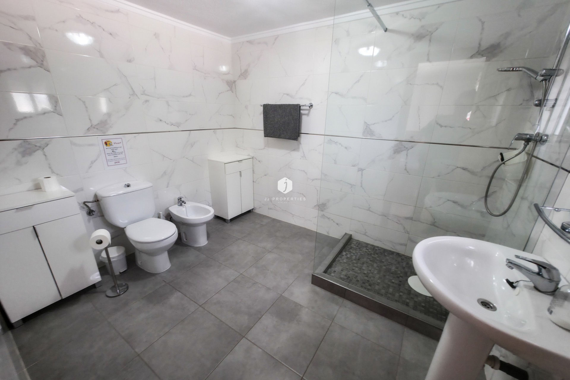 Z drugiej ręki - Villa -
Torrevieja - Costa Blanca