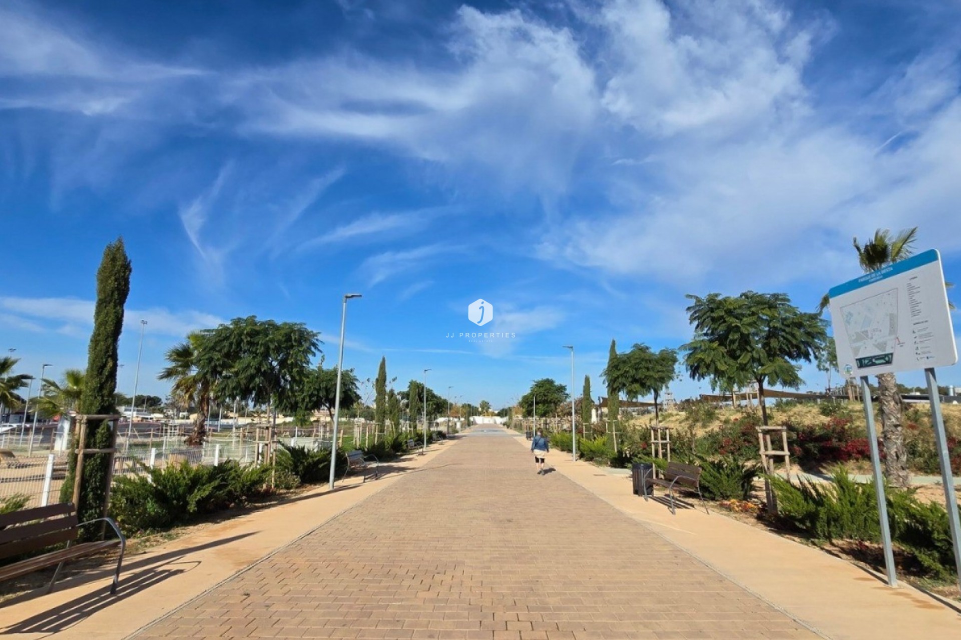 Z drugiej ręki - Villa -
Torrevieja - Costa Blanca