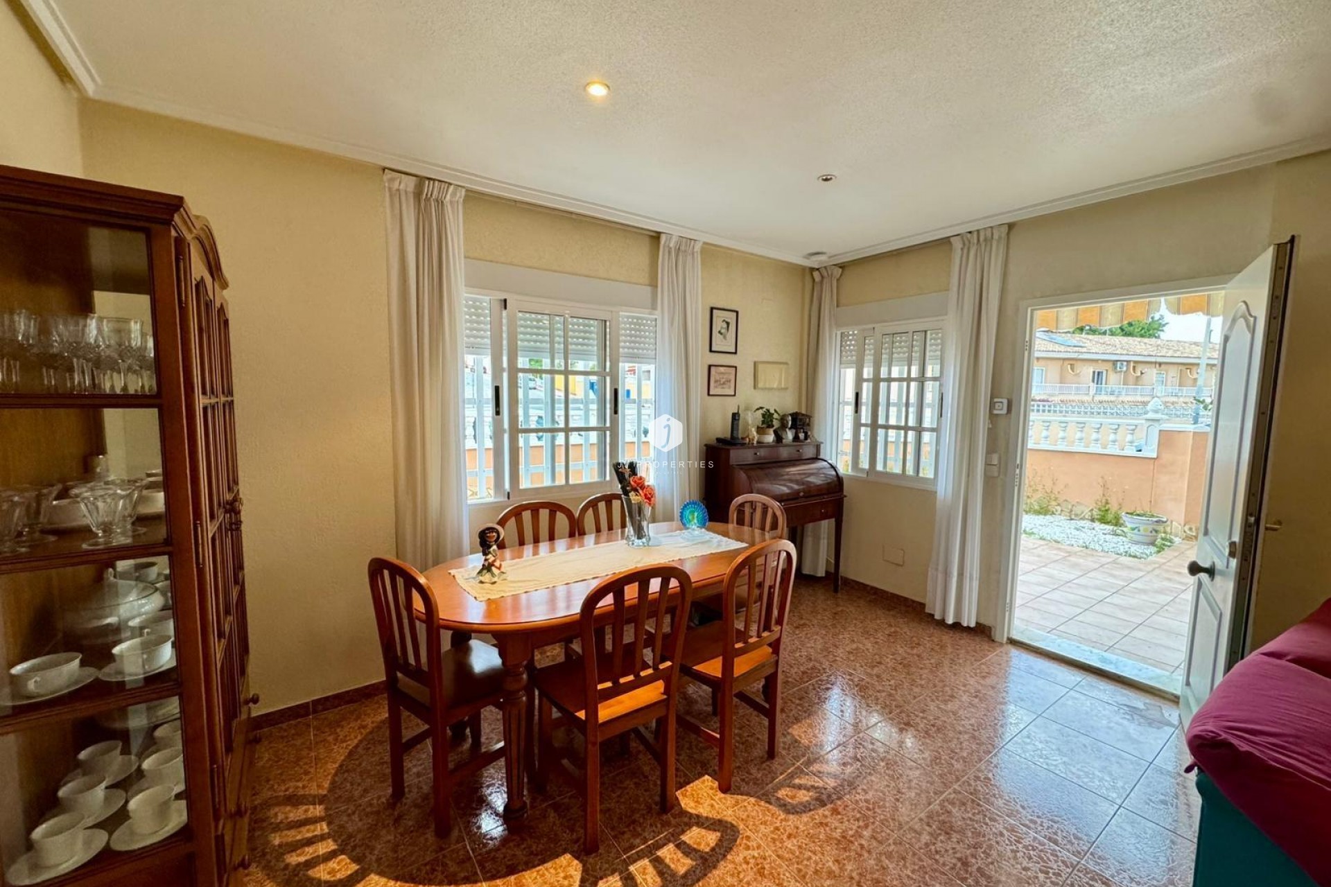 Z drugiej ręki - Villa -
Torrevieja - Costa Blanca