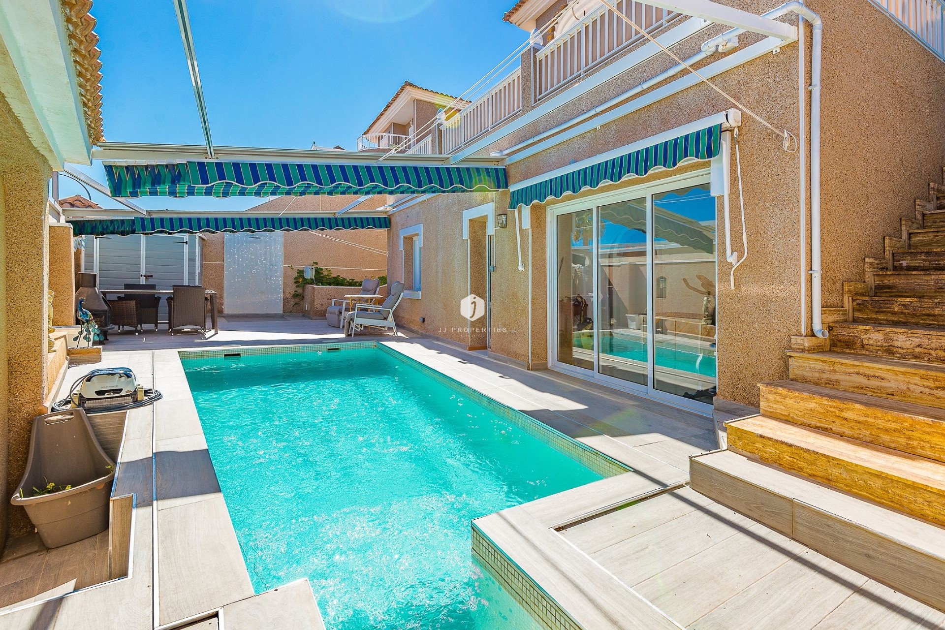 Z drugiej ręki - Villa -
Torrevieja - Costa Blanca