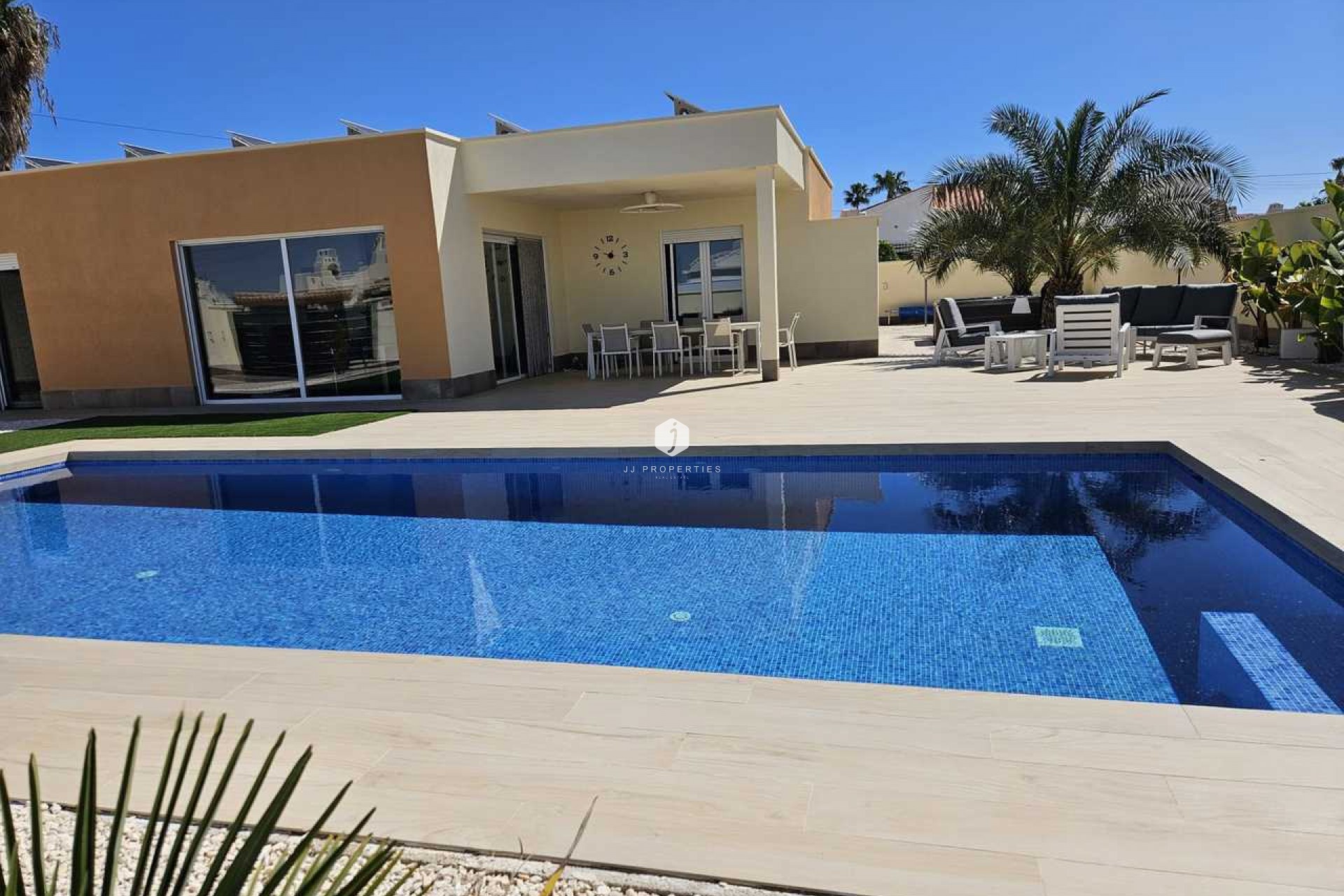 Z drugiej ręki - Villa -
Torrevieja - Costa Blanca