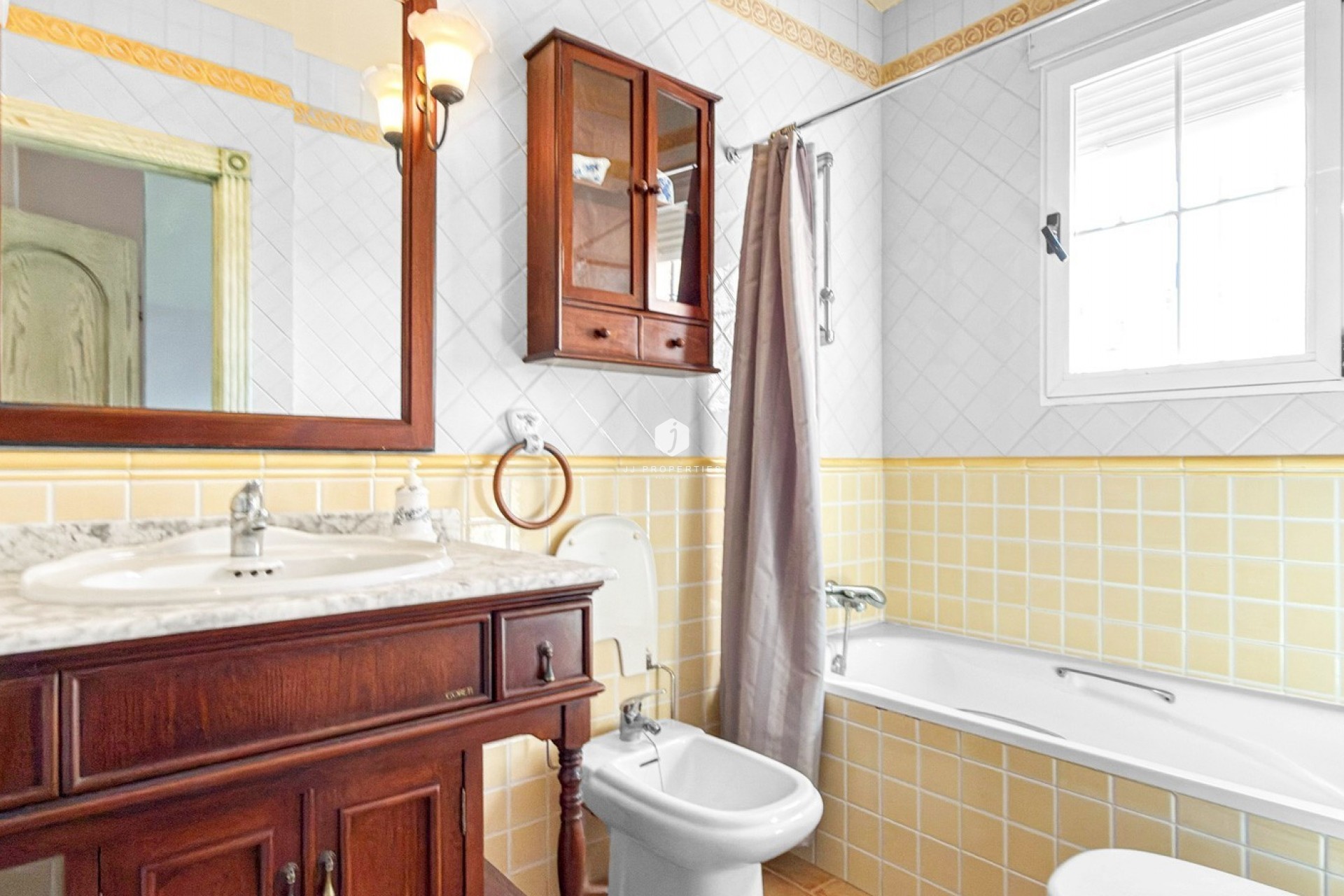 Z drugiej ręki - Villa -
Torrevieja - Costa Blanca