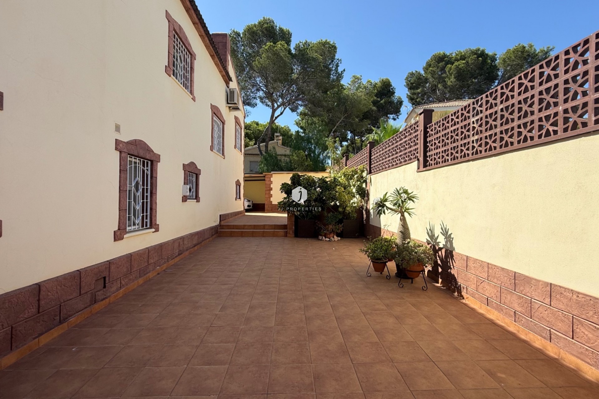 Z drugiej ręki - Villa -
Torrevieja - Costa Blanca