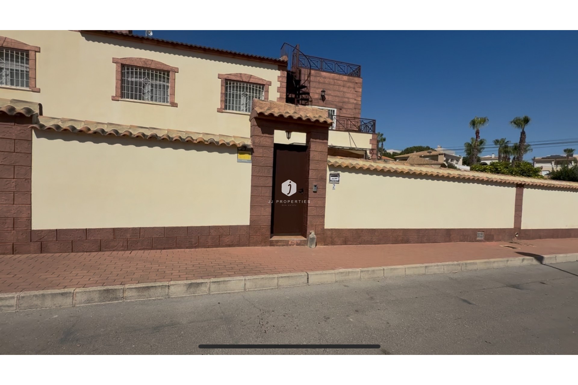 Z drugiej ręki - Villa -
Torrevieja - Costa Blanca