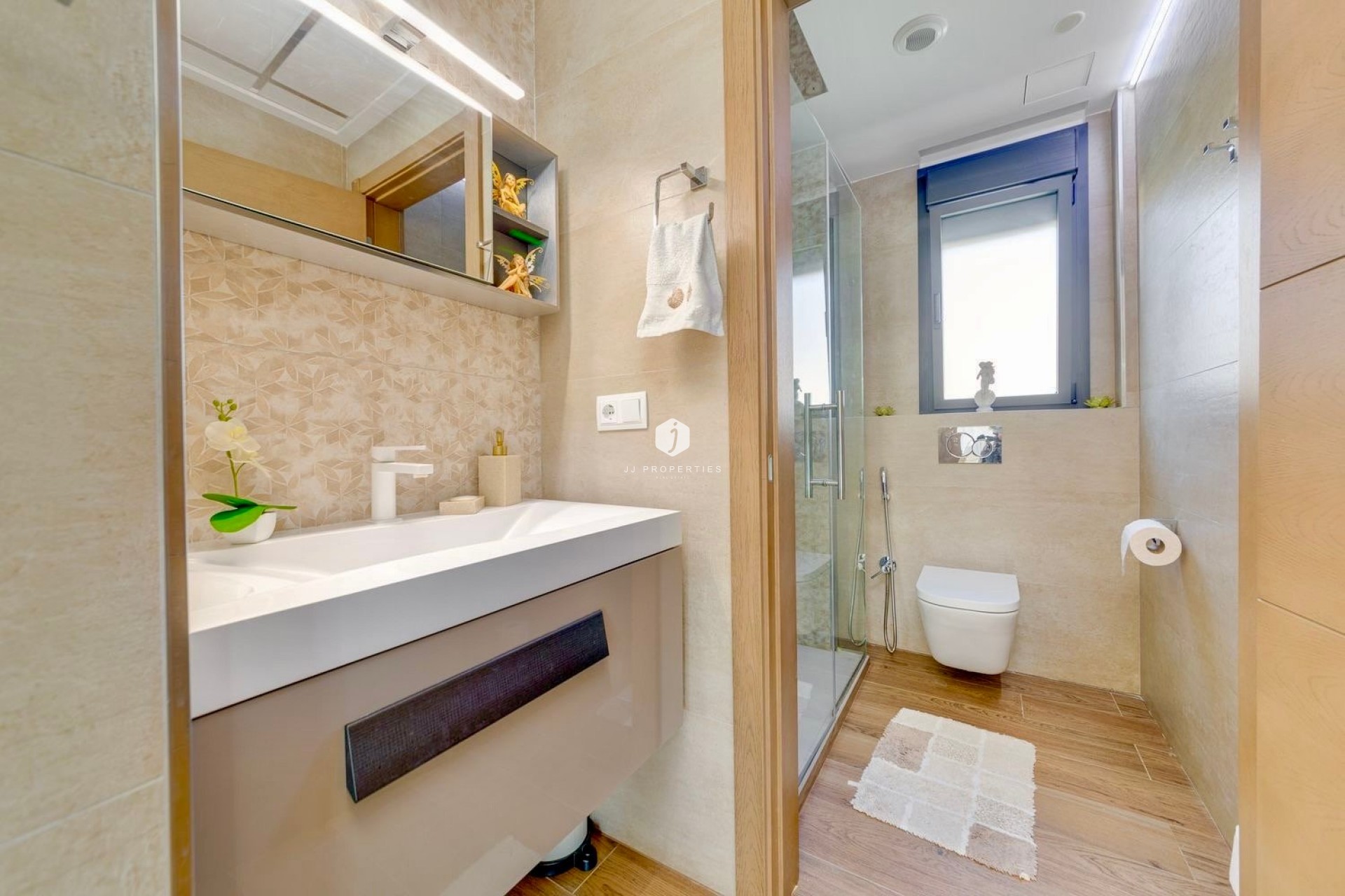 Z drugiej ręki - Villa -
Torrevieja - Costa Blanca