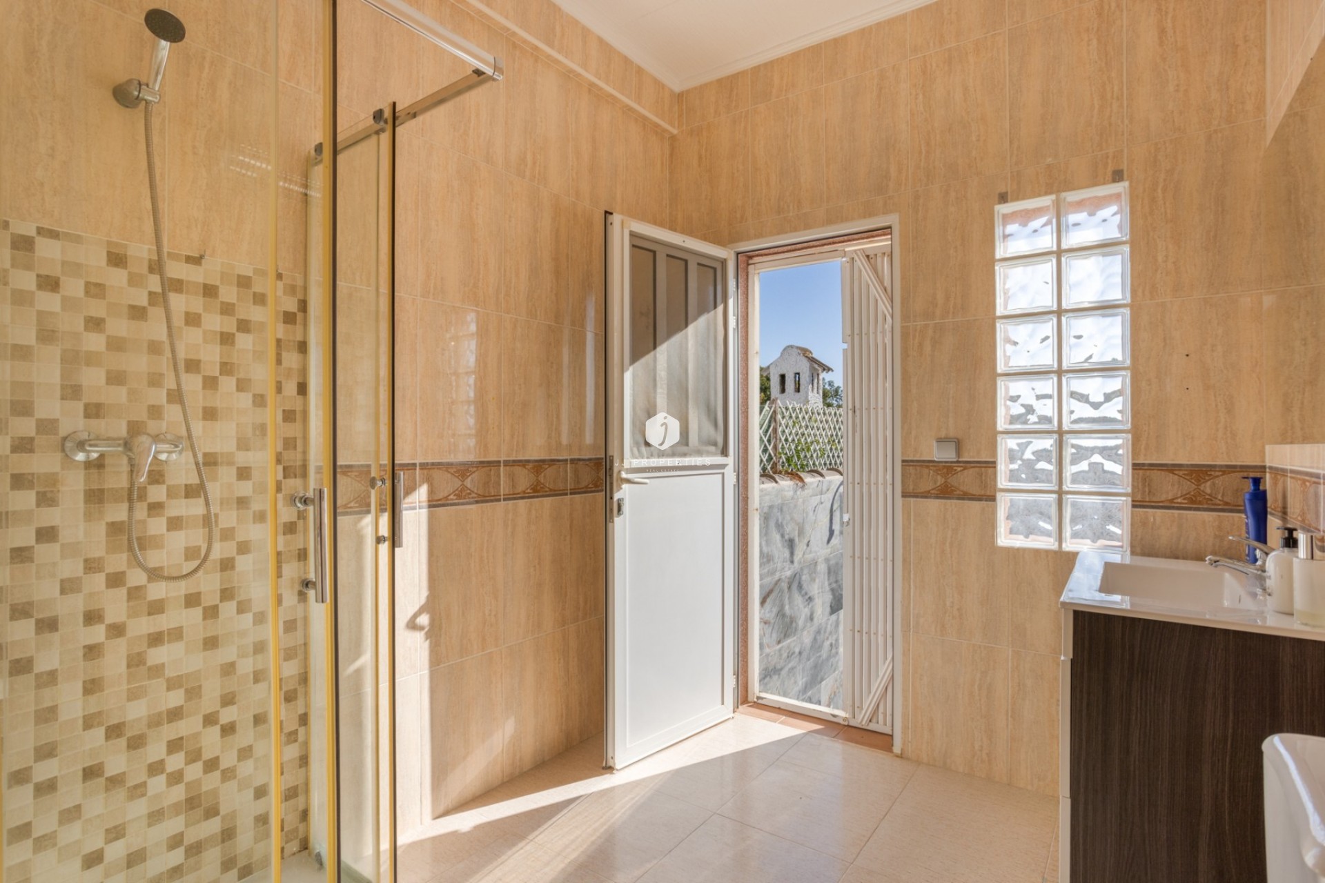 Z drugiej ręki - Villa -
Torrevieja - Costa Blanca