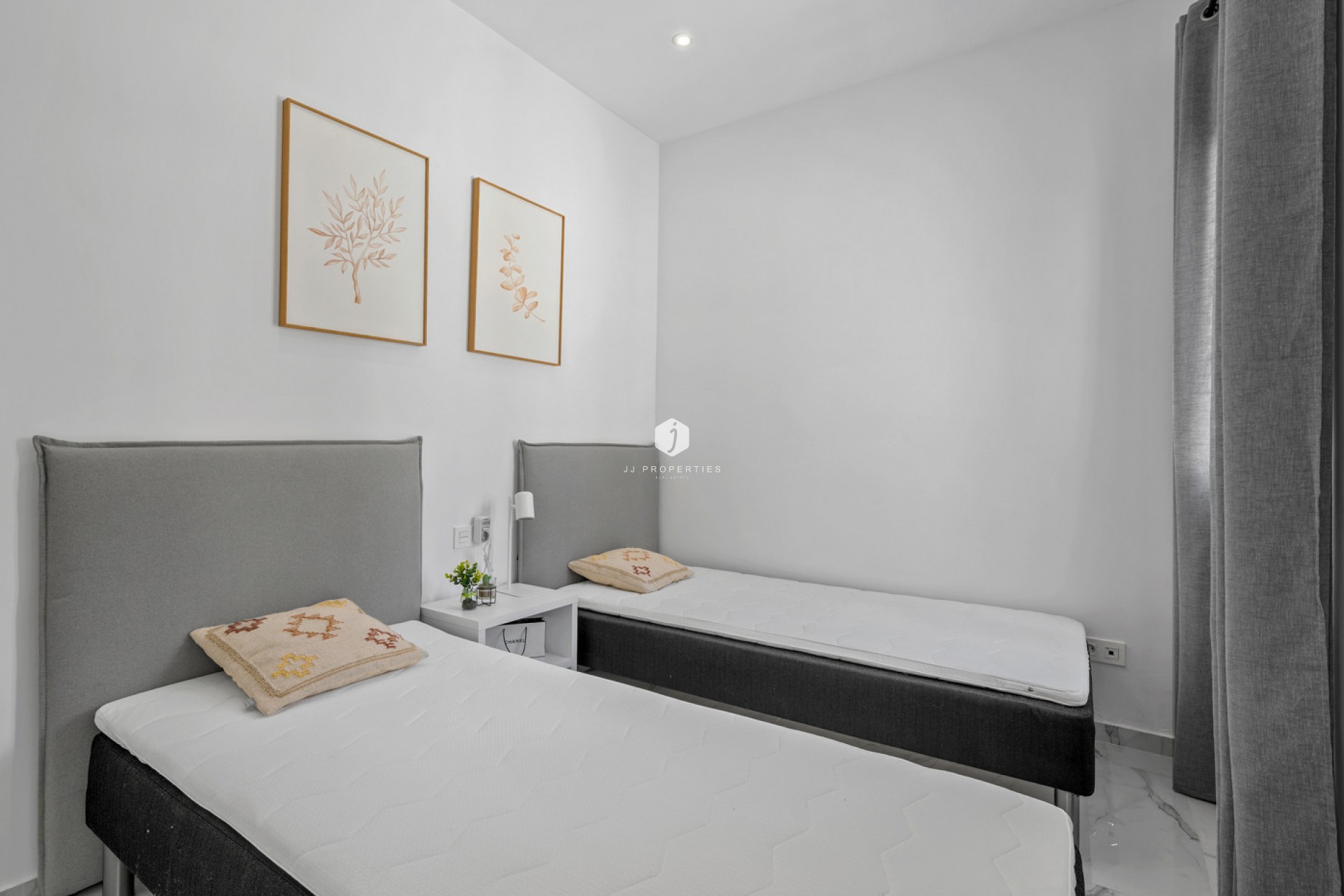 Z drugiej ręki - Villa -
Torrevieja - Costa Blanca