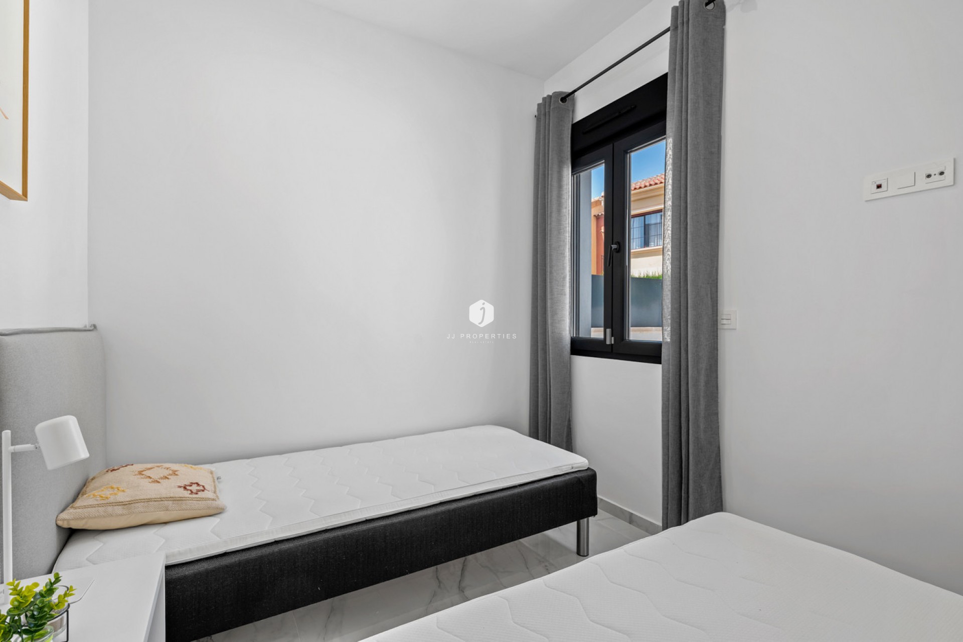 Z drugiej ręki - Villa -
Torrevieja - Costa Blanca
