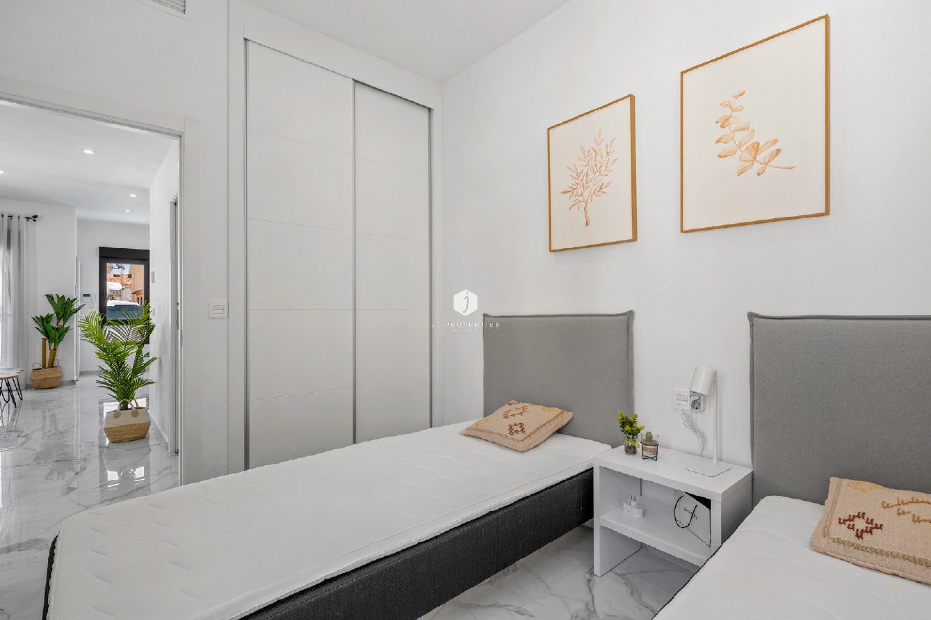 Z drugiej ręki - Villa -
Torrevieja - Costa Blanca