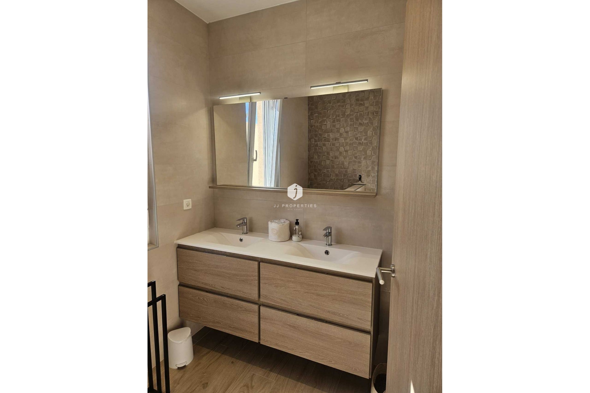 Z drugiej ręki - Villa -
Torrevieja - Costa Blanca