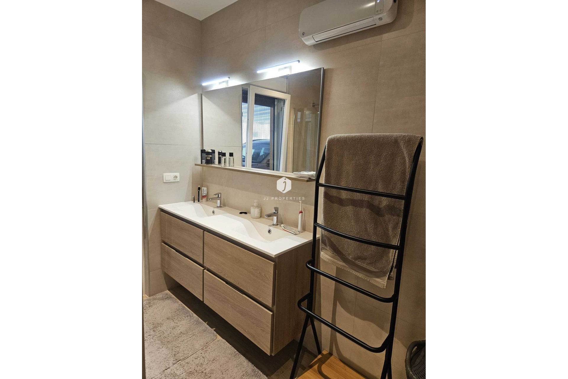 Z drugiej ręki - Villa -
Torrevieja - Costa Blanca