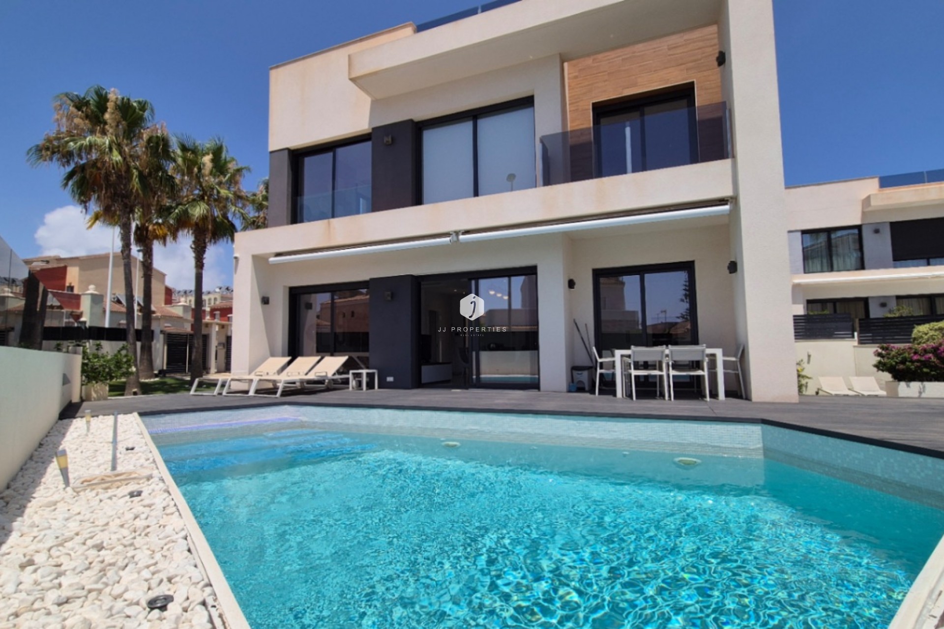 Z drugiej ręki - Villa -
Torrevieja - Costa Blanca
