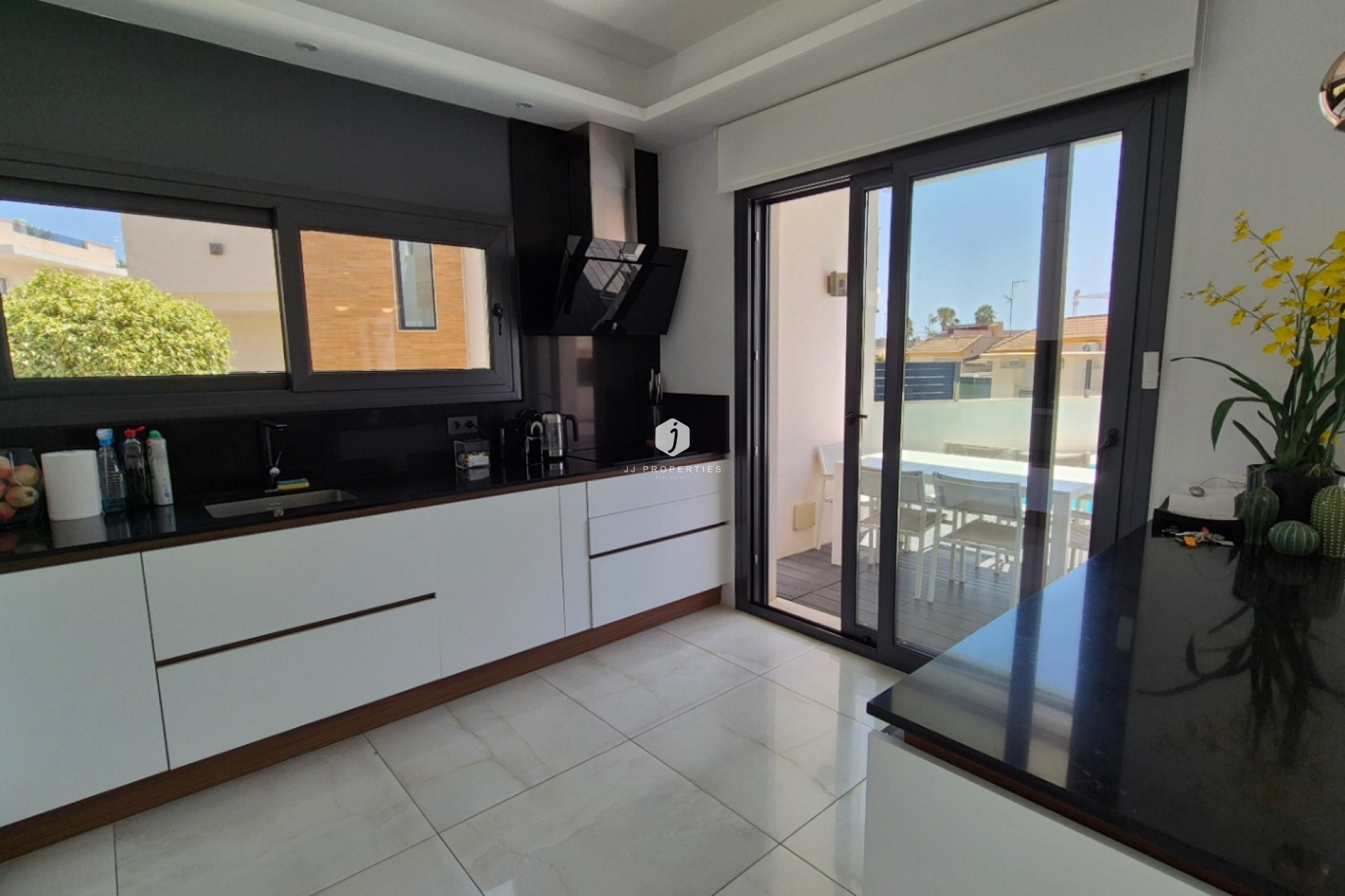 Z drugiej ręki - Villa -
Torrevieja - Costa Blanca