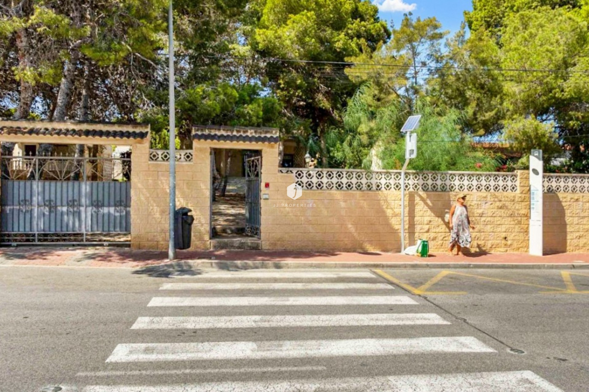 Z drugiej ręki - Villa -
Torrevieja - Costa Blanca