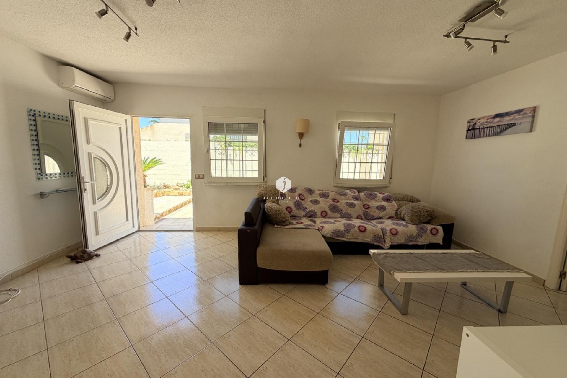 Z drugiej ręki - Villa -
Torrevieja - Costa Blanca