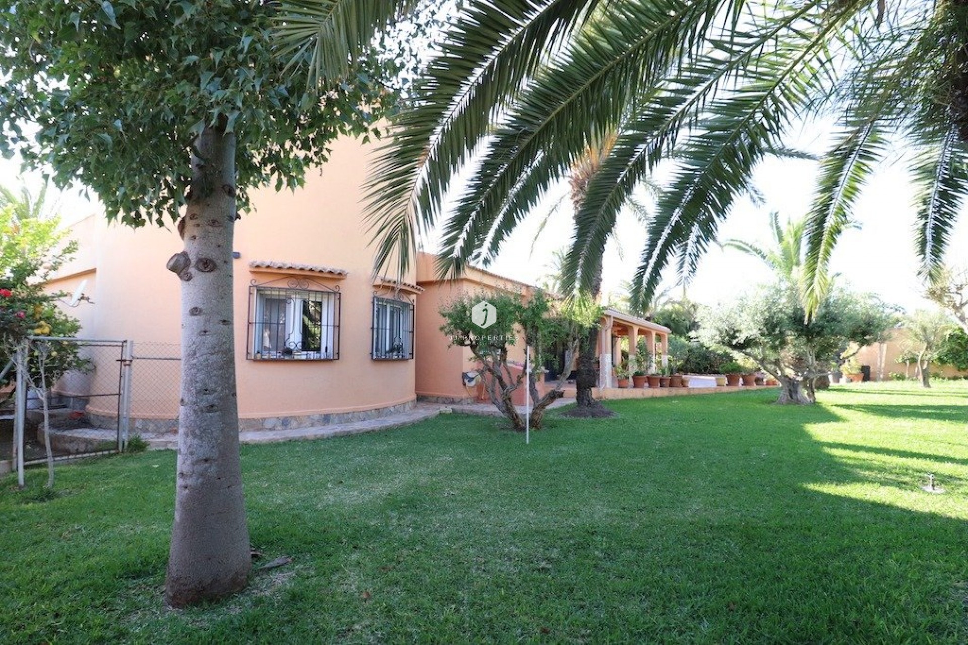 Z drugiej ręki - Villa -
Torrevieja - Costa Blanca