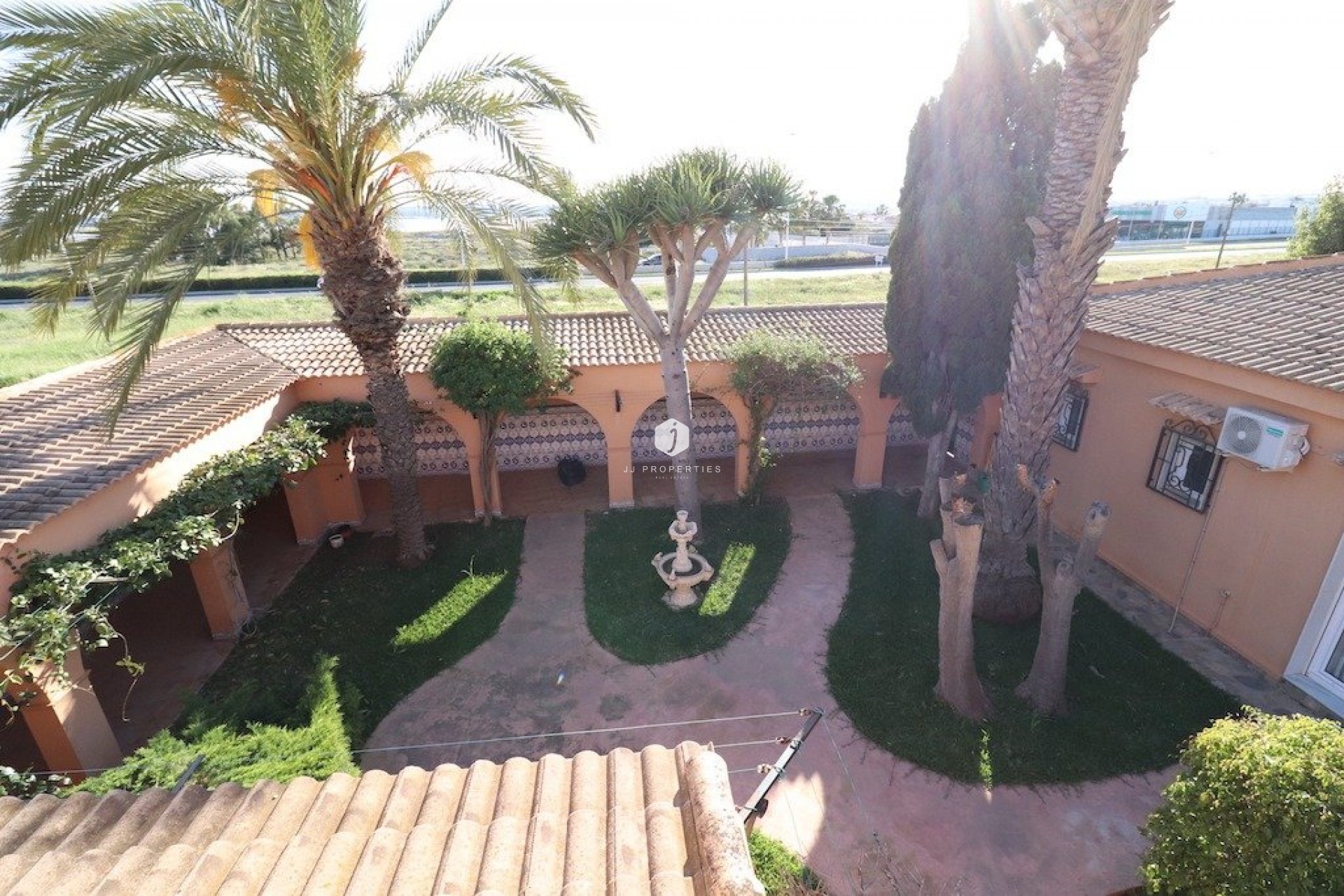 Z drugiej ręki - Villa -
Torrevieja - Costa Blanca