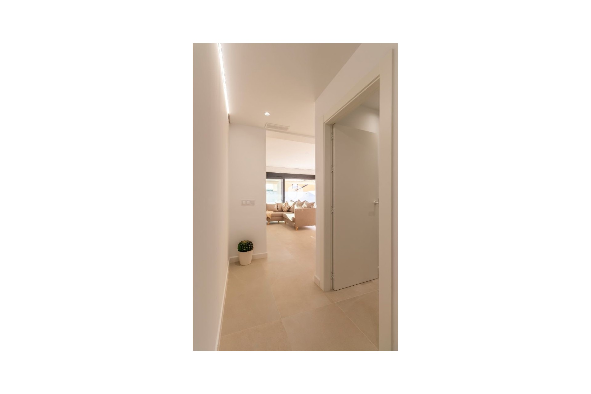 Z drugiej ręki - Villa -
Torrevieja - Costa Blanca