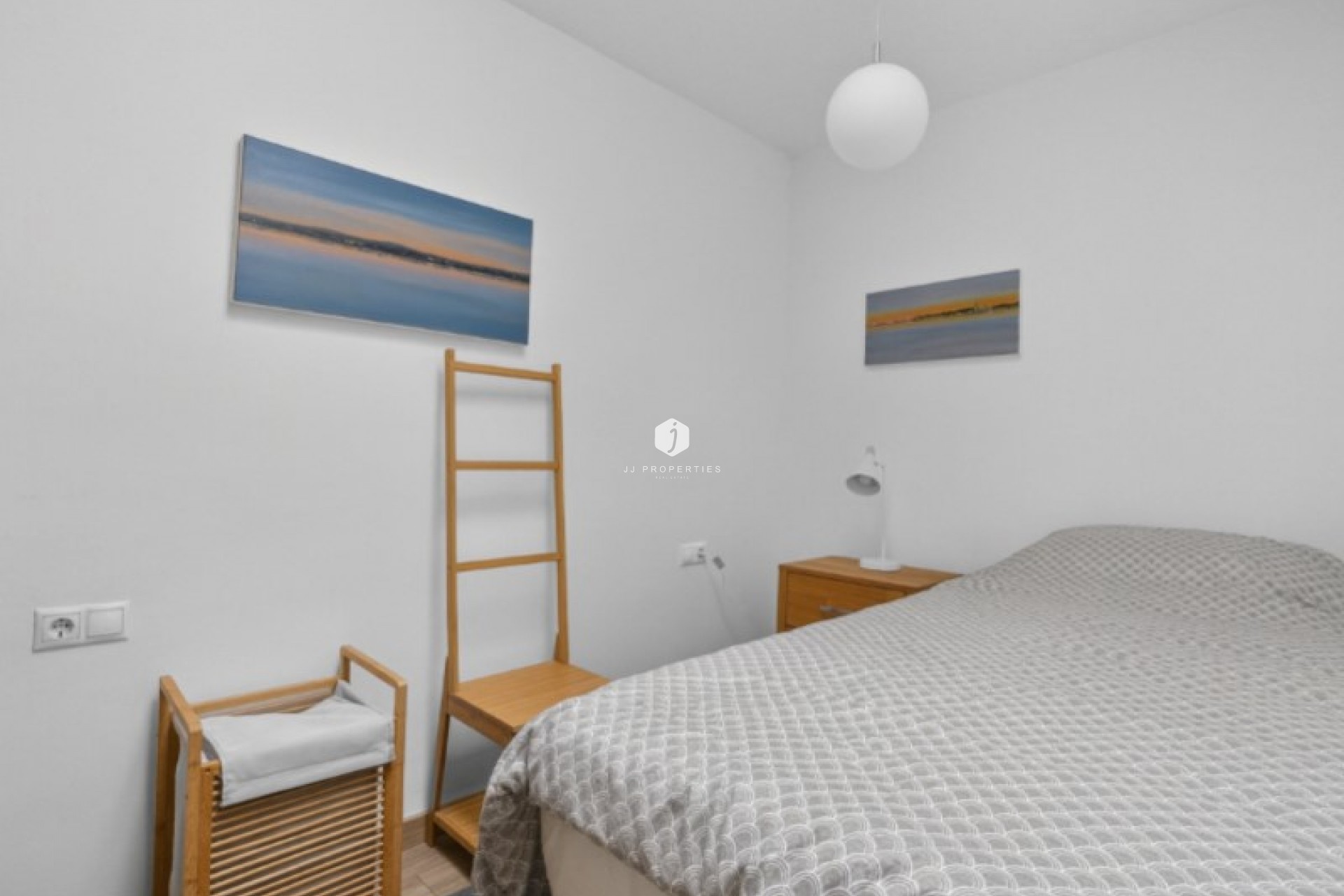 Z drugiej ręki - Villa -
Torrevieja - Costa Blanca