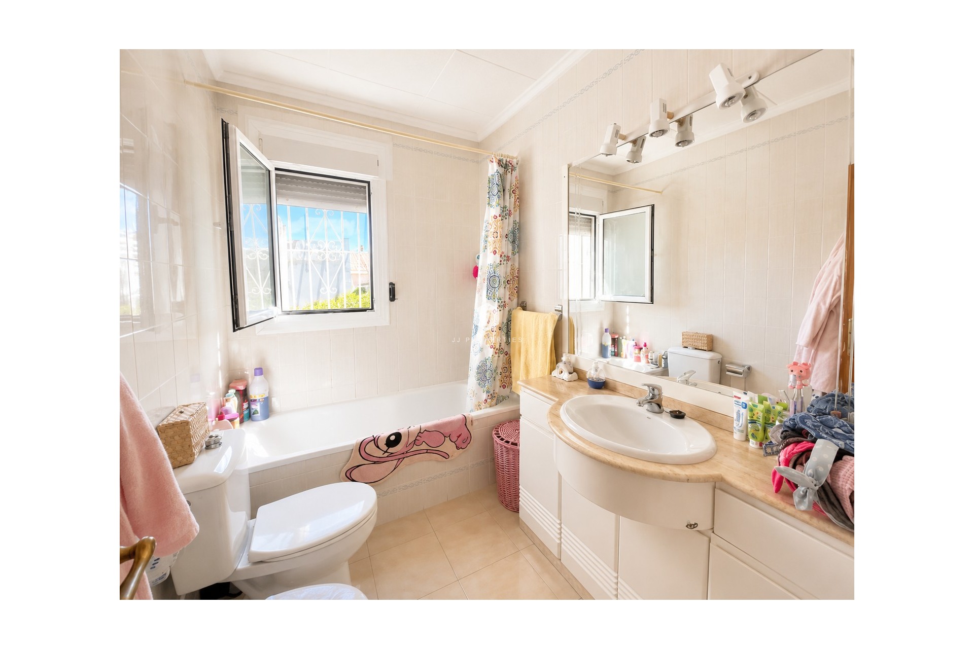 Z drugiej ręki - Villa -
Torrevieja - Costa Blanca