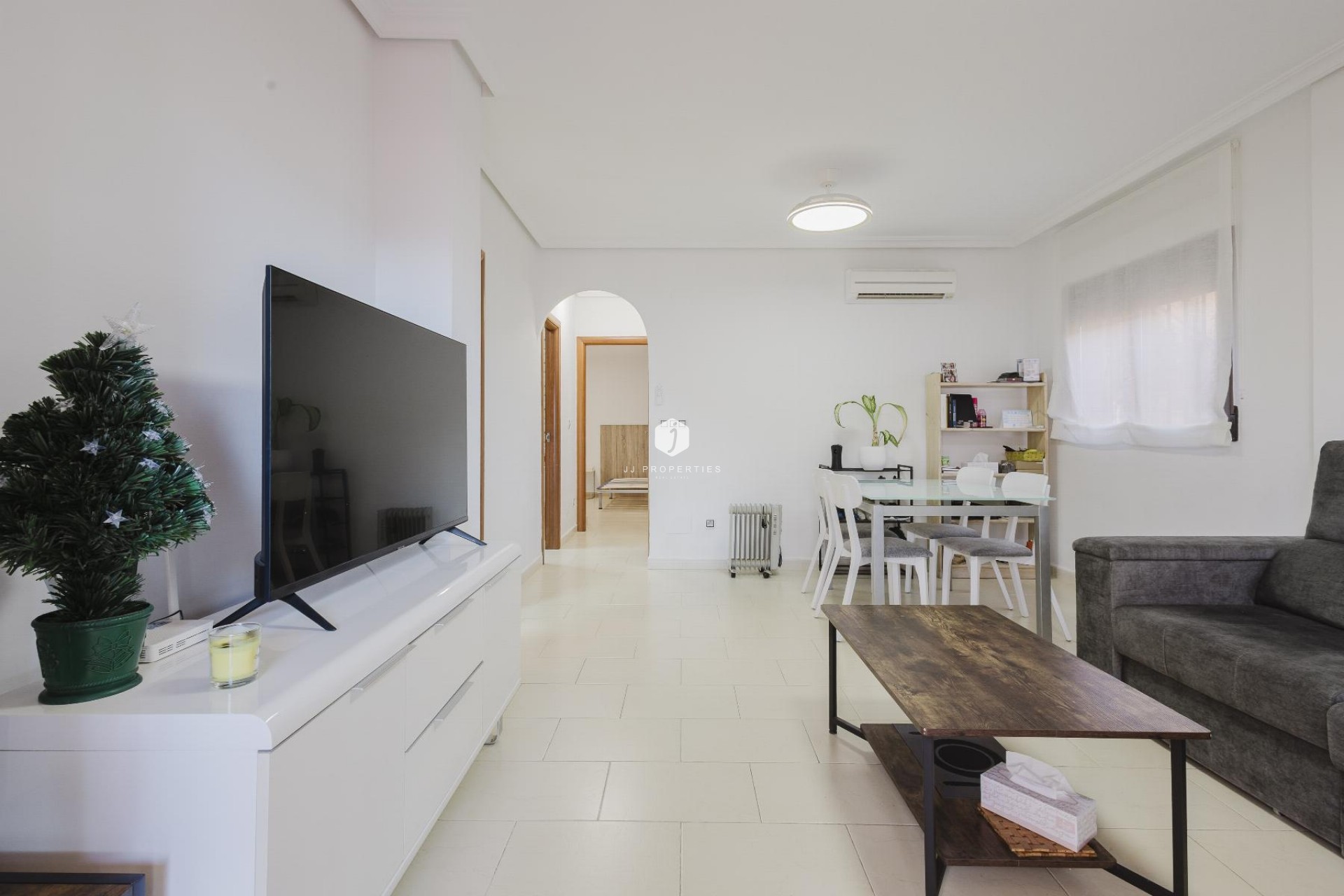 Z drugiej ręki - Villa -
Torrevieja - Costa Blanca