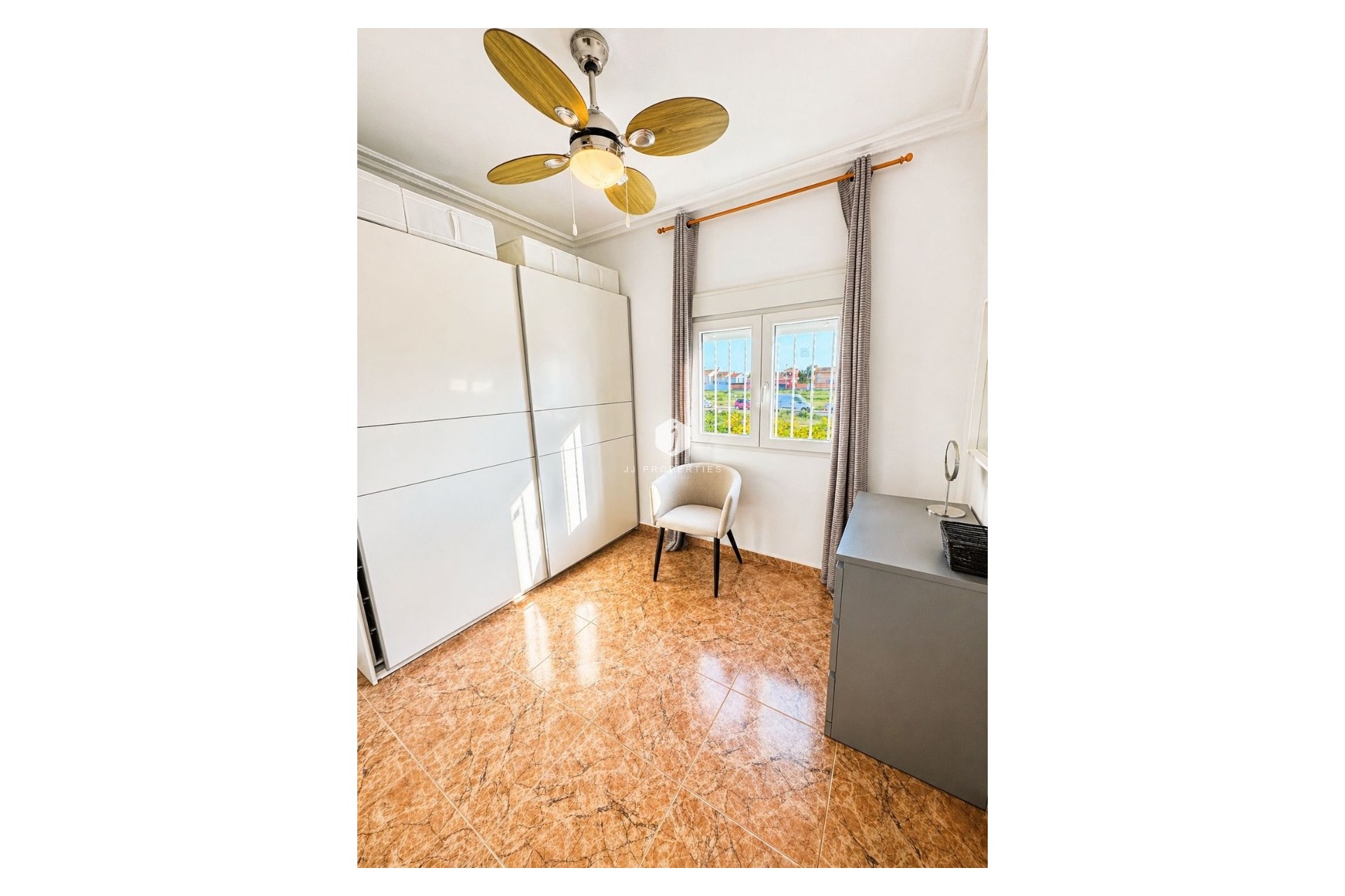 Z drugiej ręki - Villa -
Torrevieja - Costa Blanca