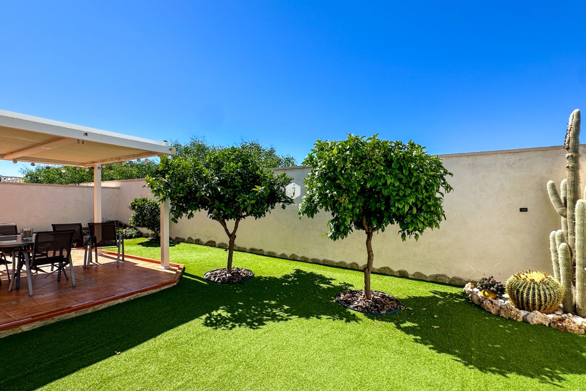 Z drugiej ręki - Villa -
Torrevieja - Costa Blanca