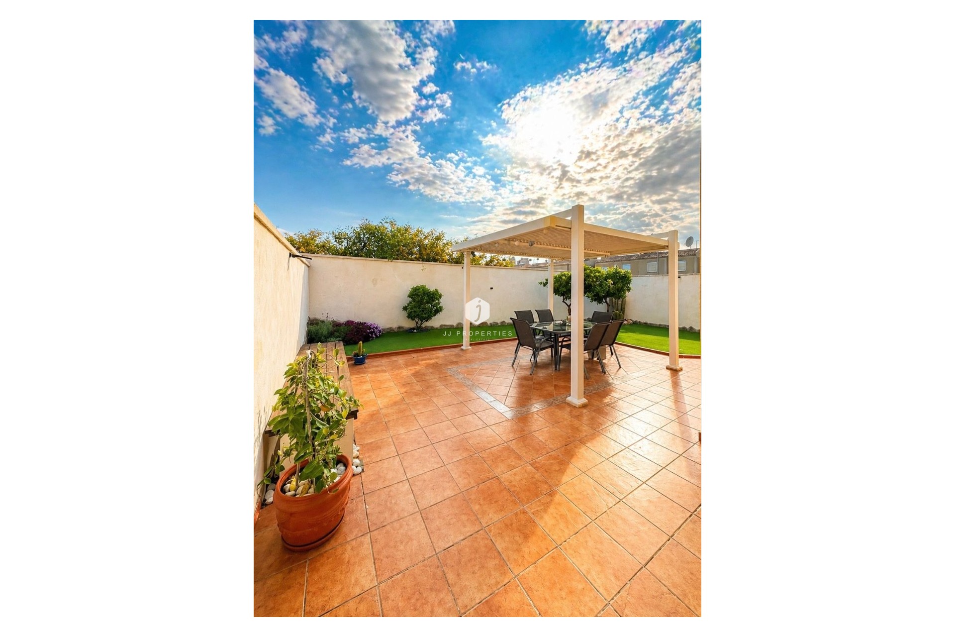 Z drugiej ręki - Villa -
Torrevieja - Costa Blanca