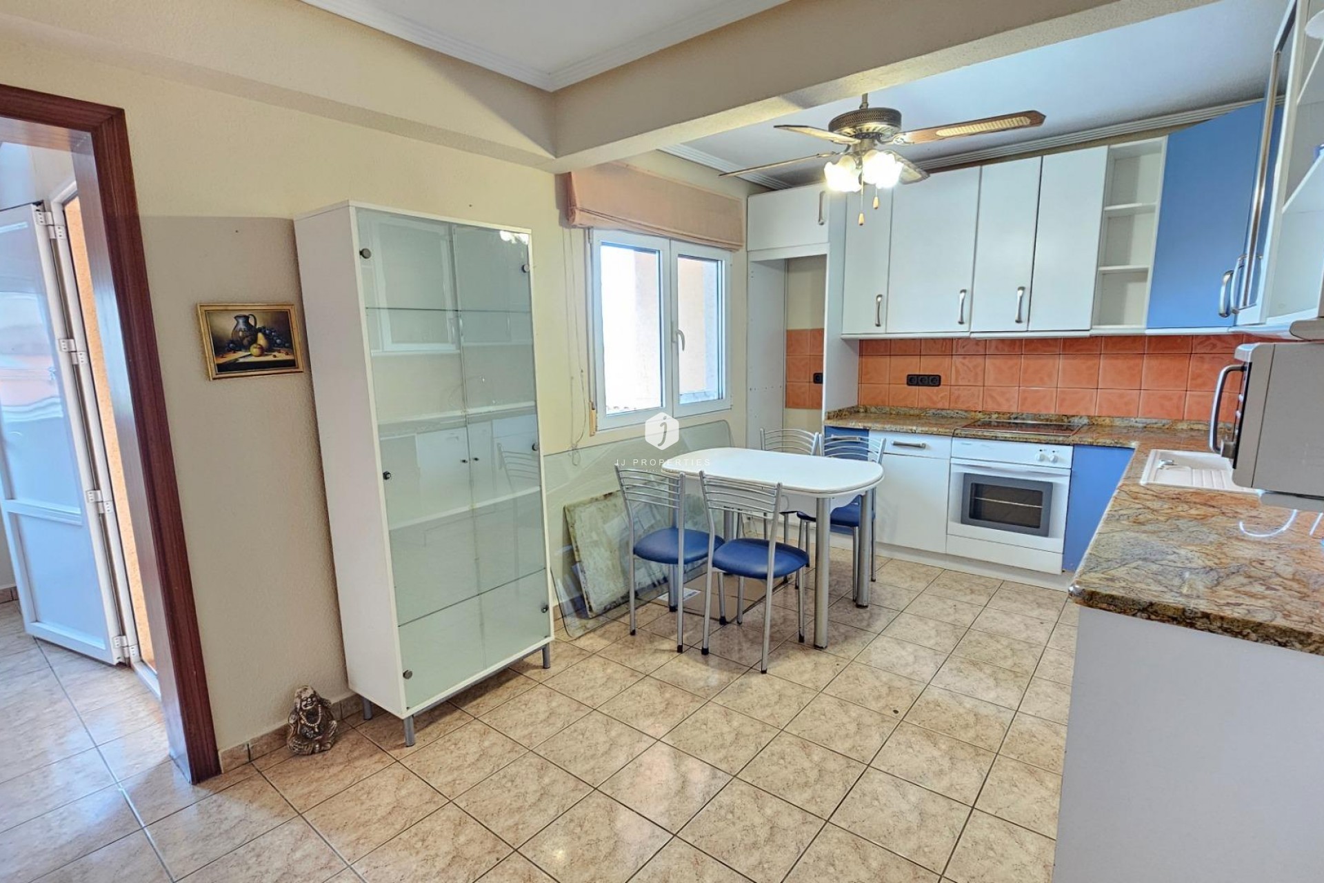 Z drugiej ręki - Villa -
Torrevieja - El chaparral