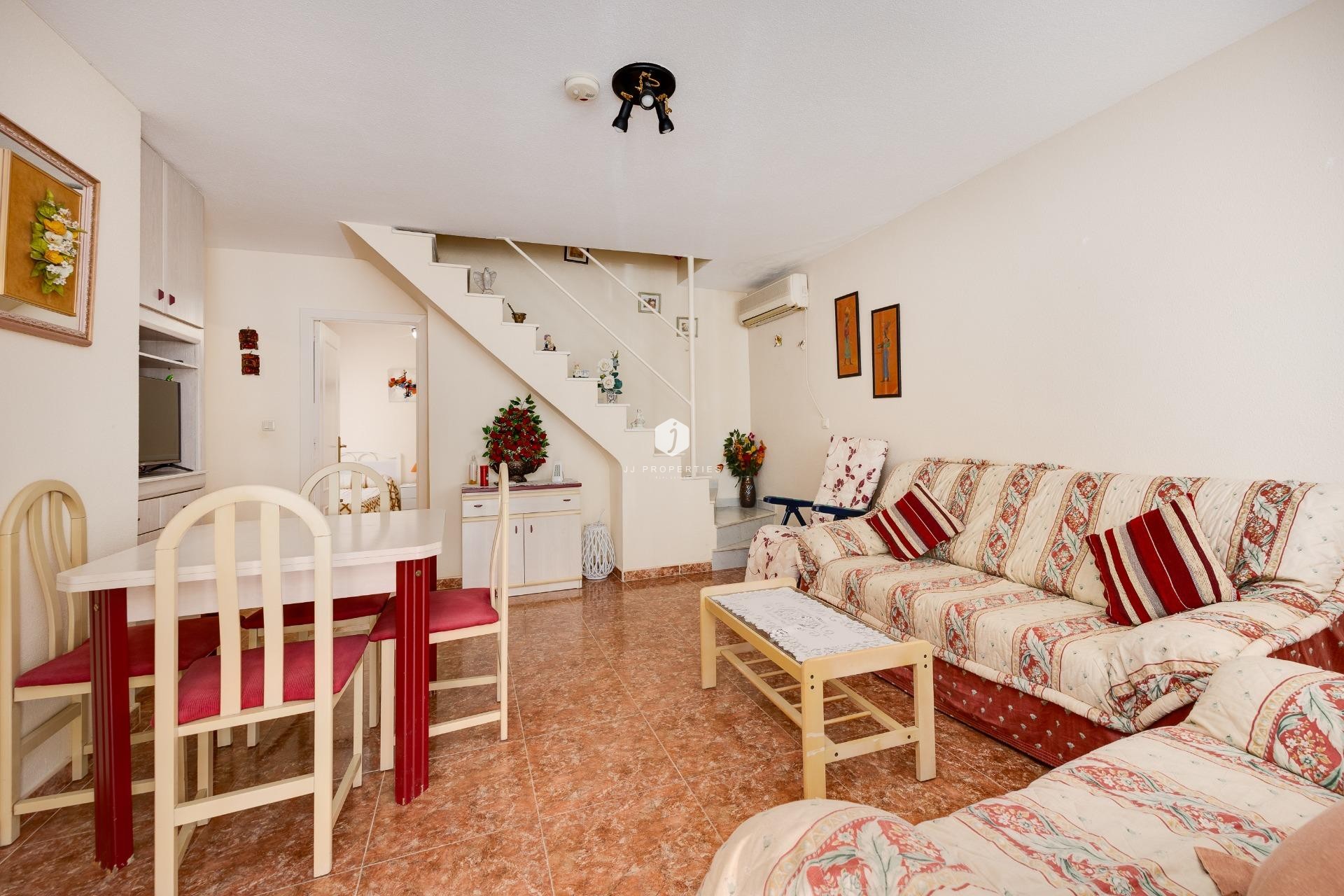 Z drugiej ręki - Villa -
Torrevieja - El Limonar